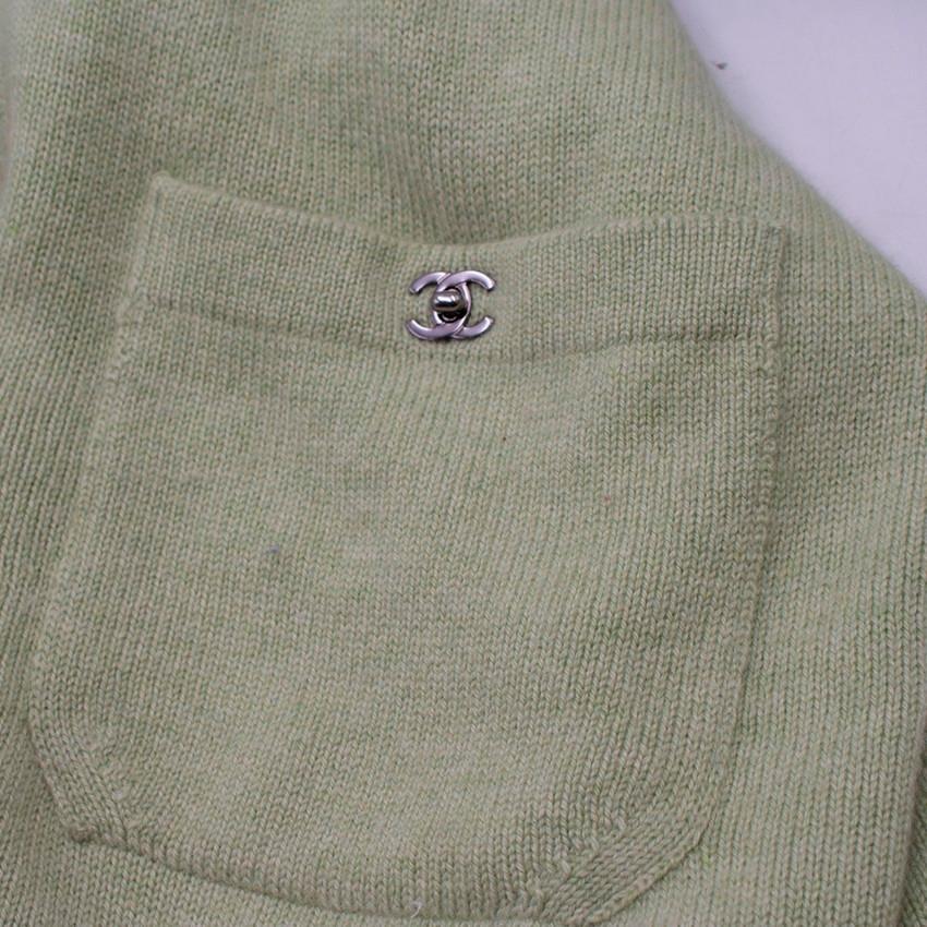 Chanel Green Cashmere Cardigan - Size US 12 For Sale 1