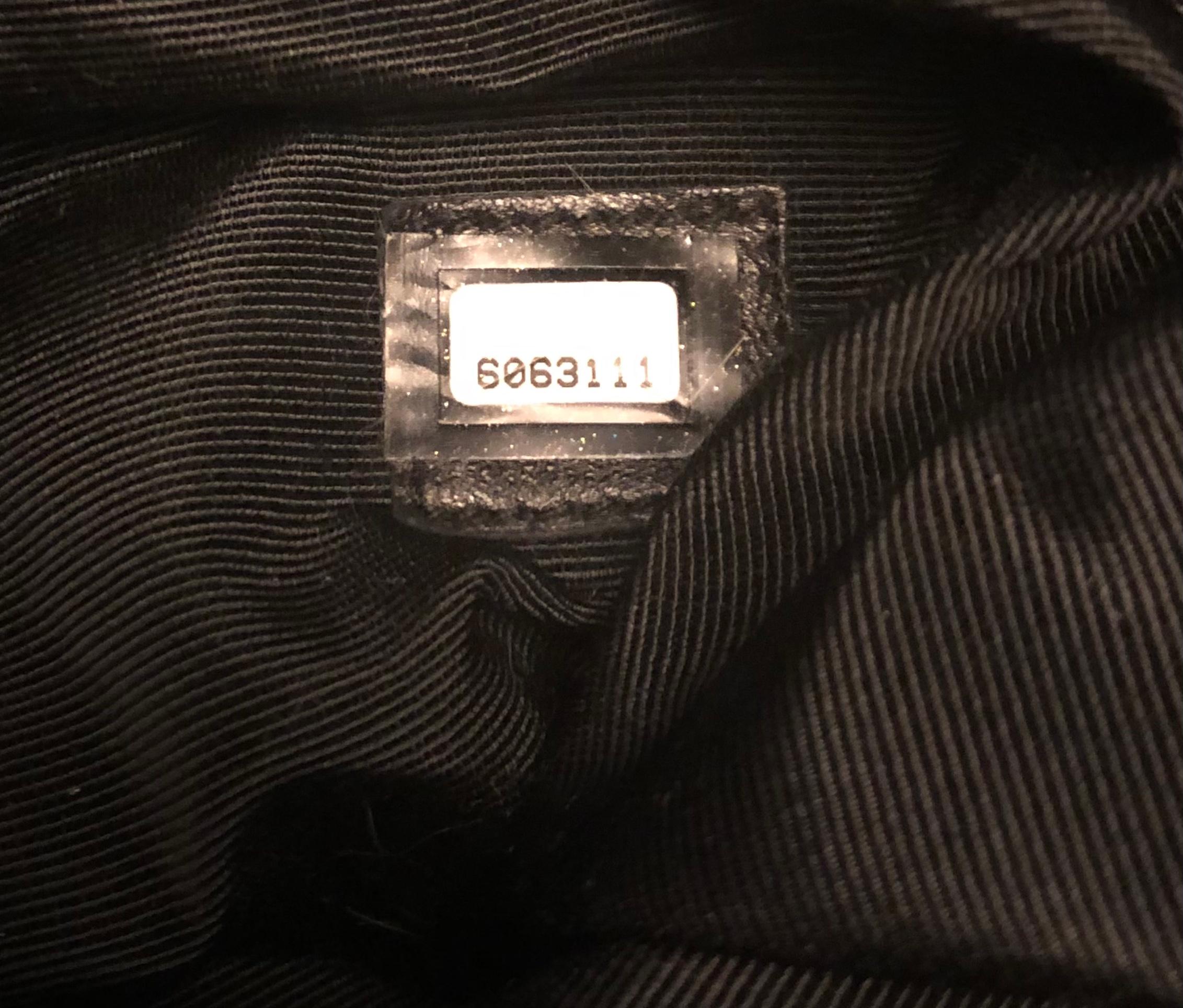 Chanel green “CC” fur and suede tote bag For Sale 2