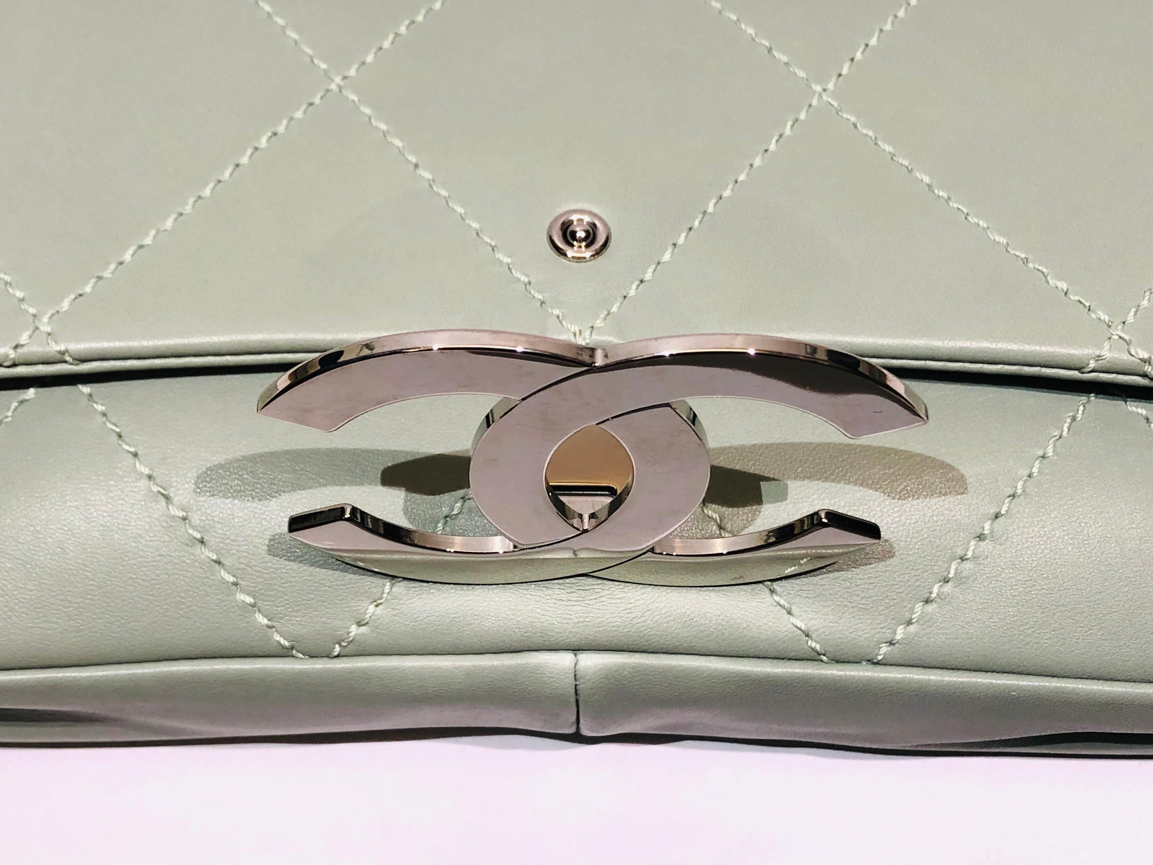 Gray Chanel Green “CC” Silver hardware Stitching Shoulder Bag