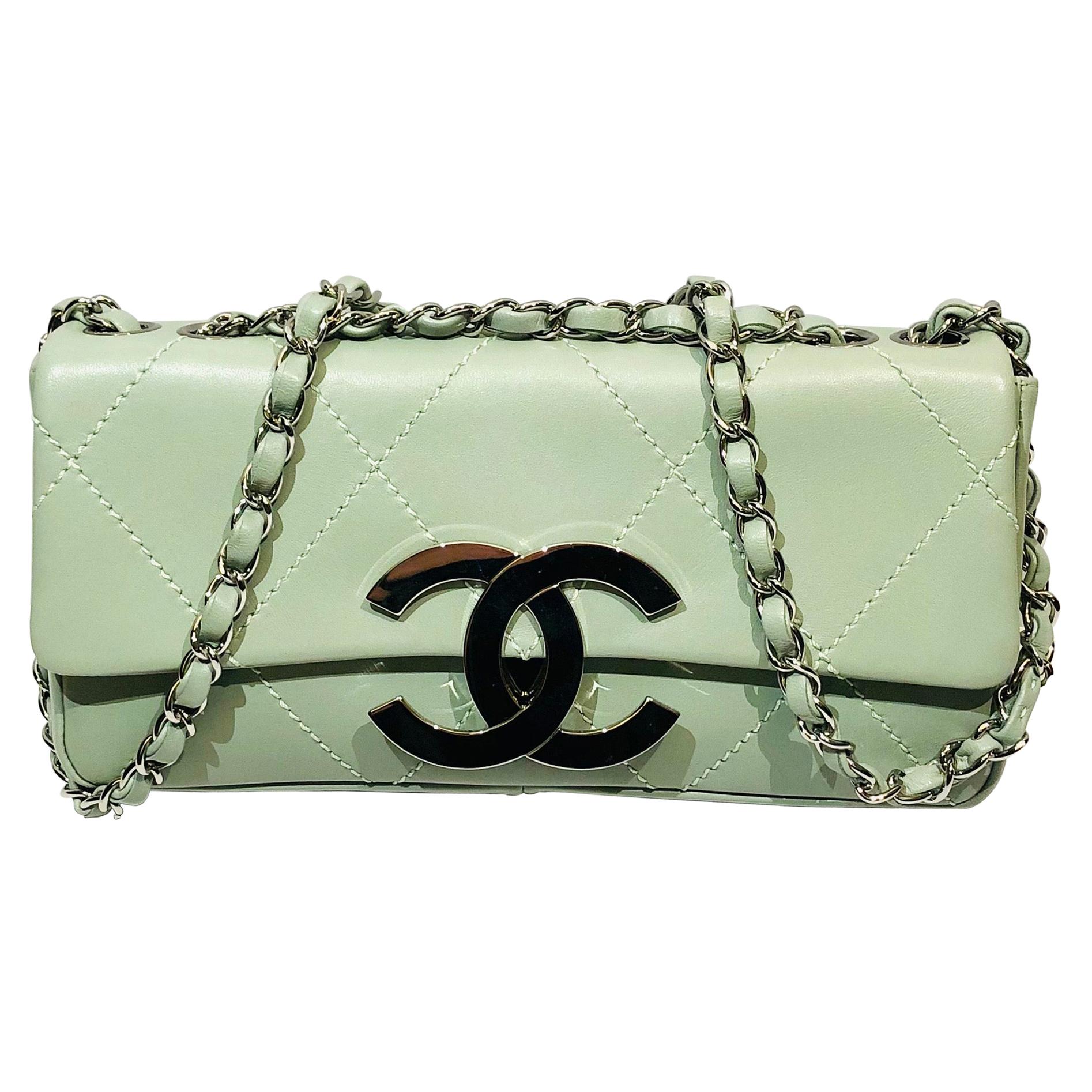 Chanel Green “CC” Silver hardware Stitching Shoulder Bag