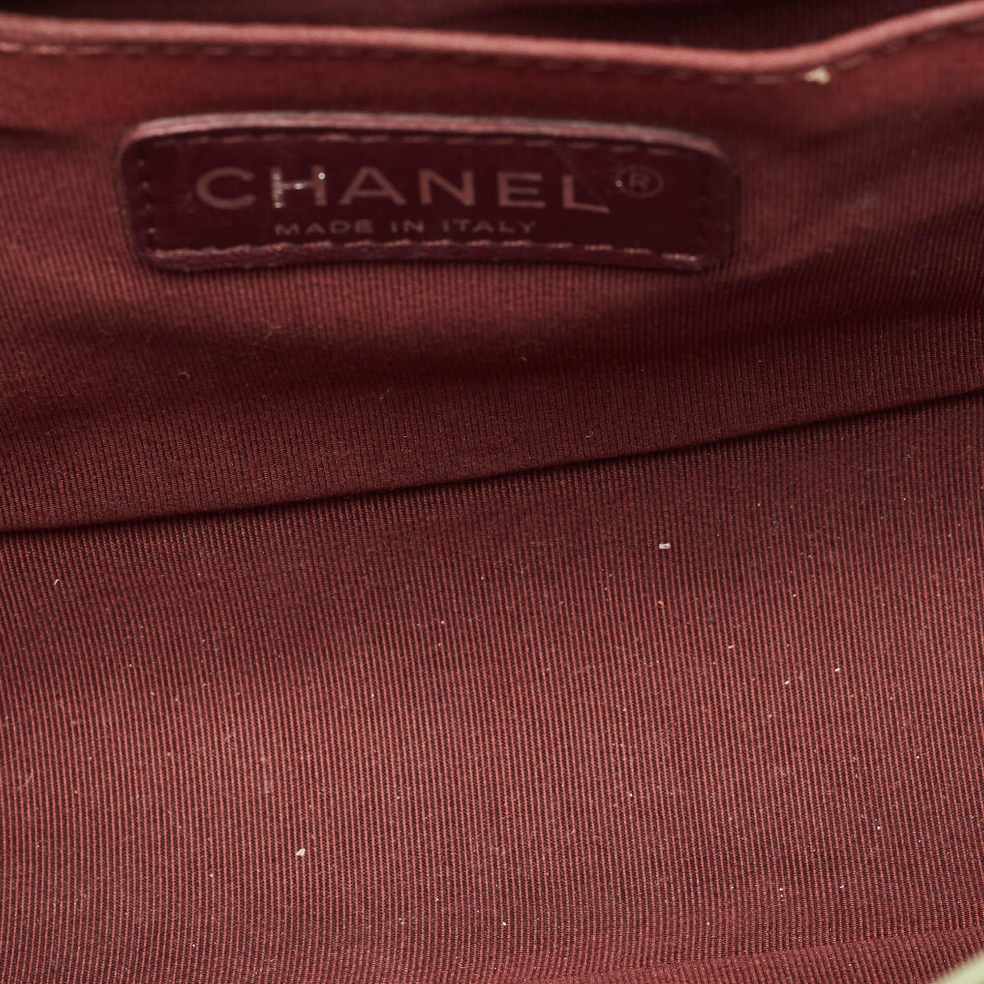 Chanel Green Chevron Leather Medium Boy Flap Bag 4