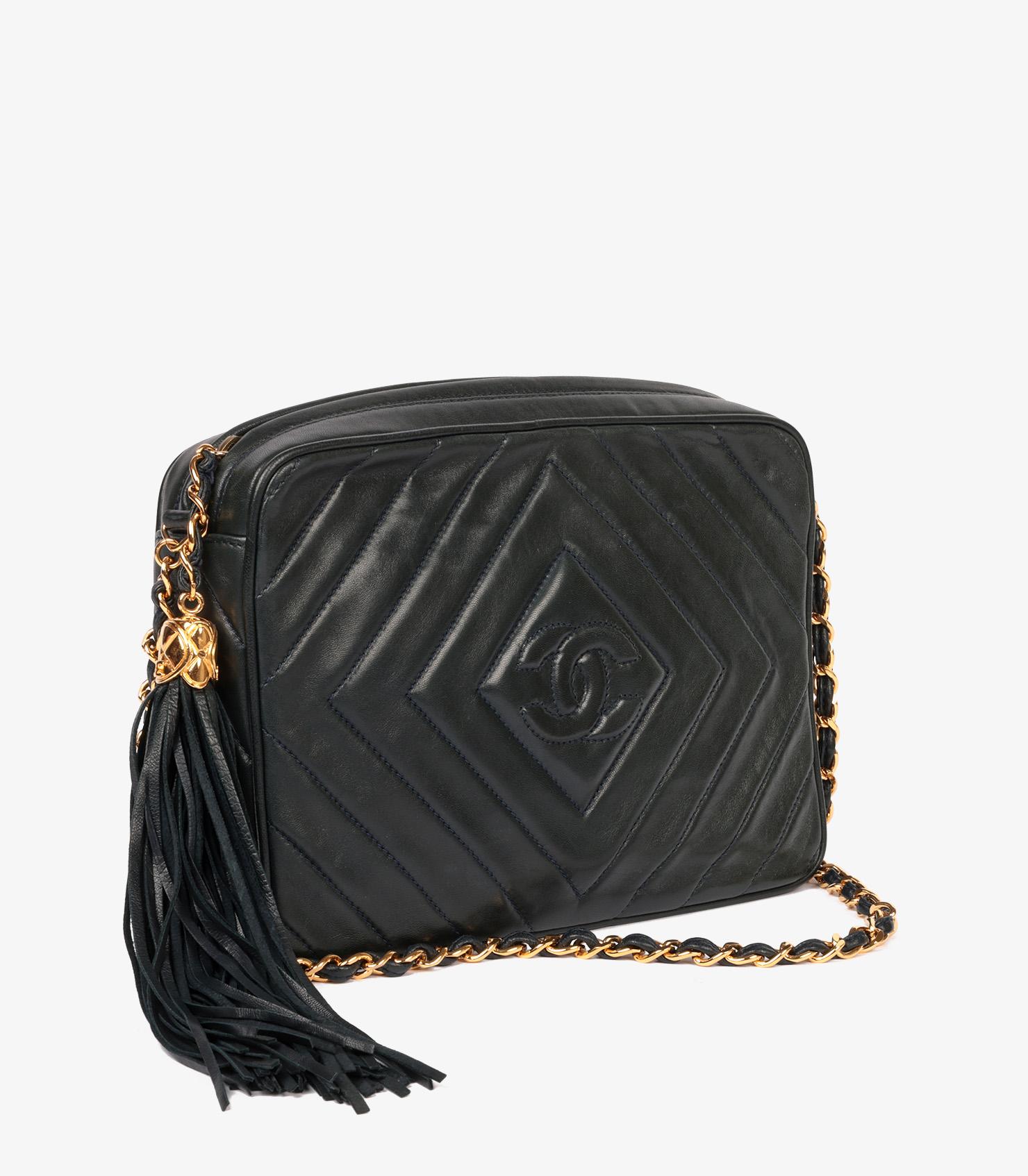 Black Chanel Green Chevron Quilted Lambskin Vintage Medium CC Camera Bag For Sale