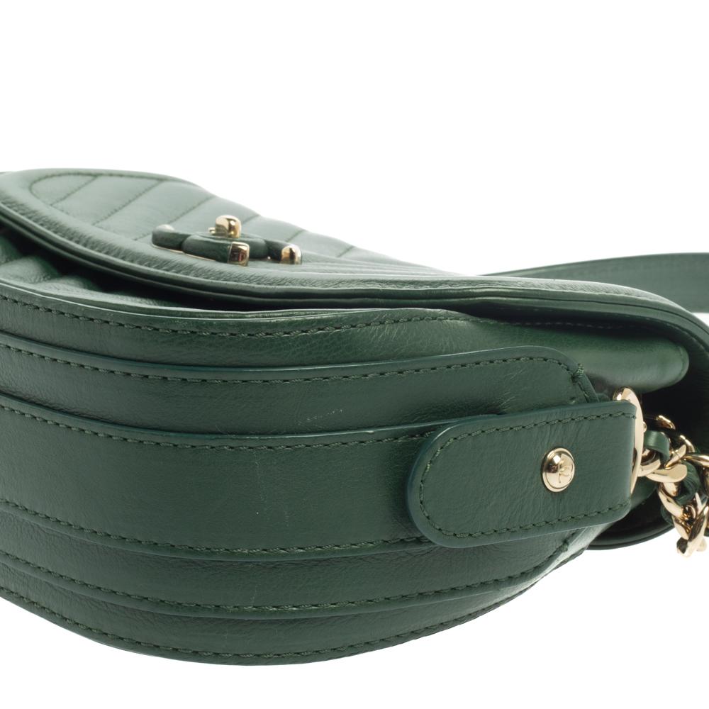 Chanel Grün Chevron gesteppt Leder abgedeckt CC Klappe Tasche 1