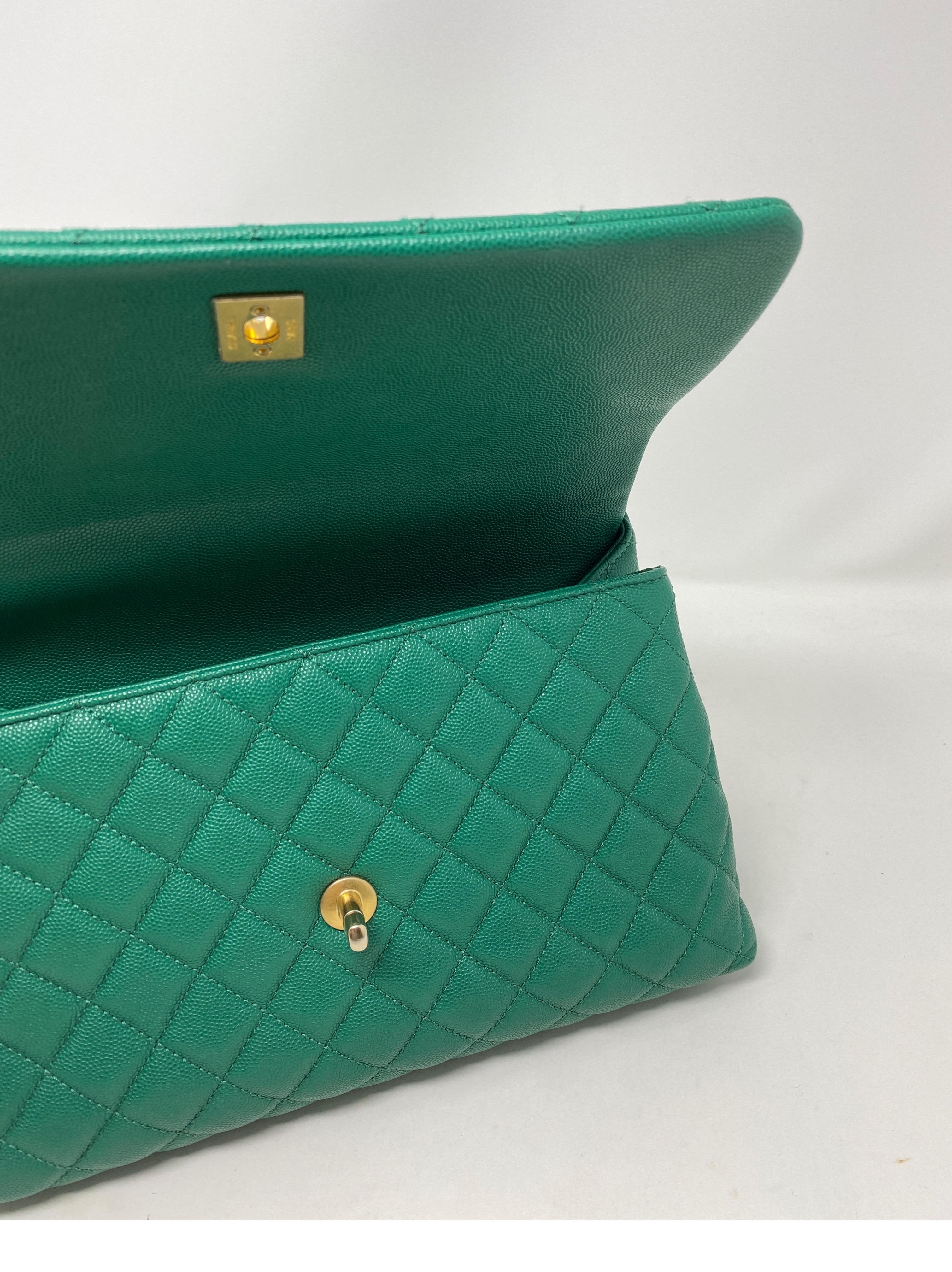 Chanel Grün Coco Henkeltasche 11