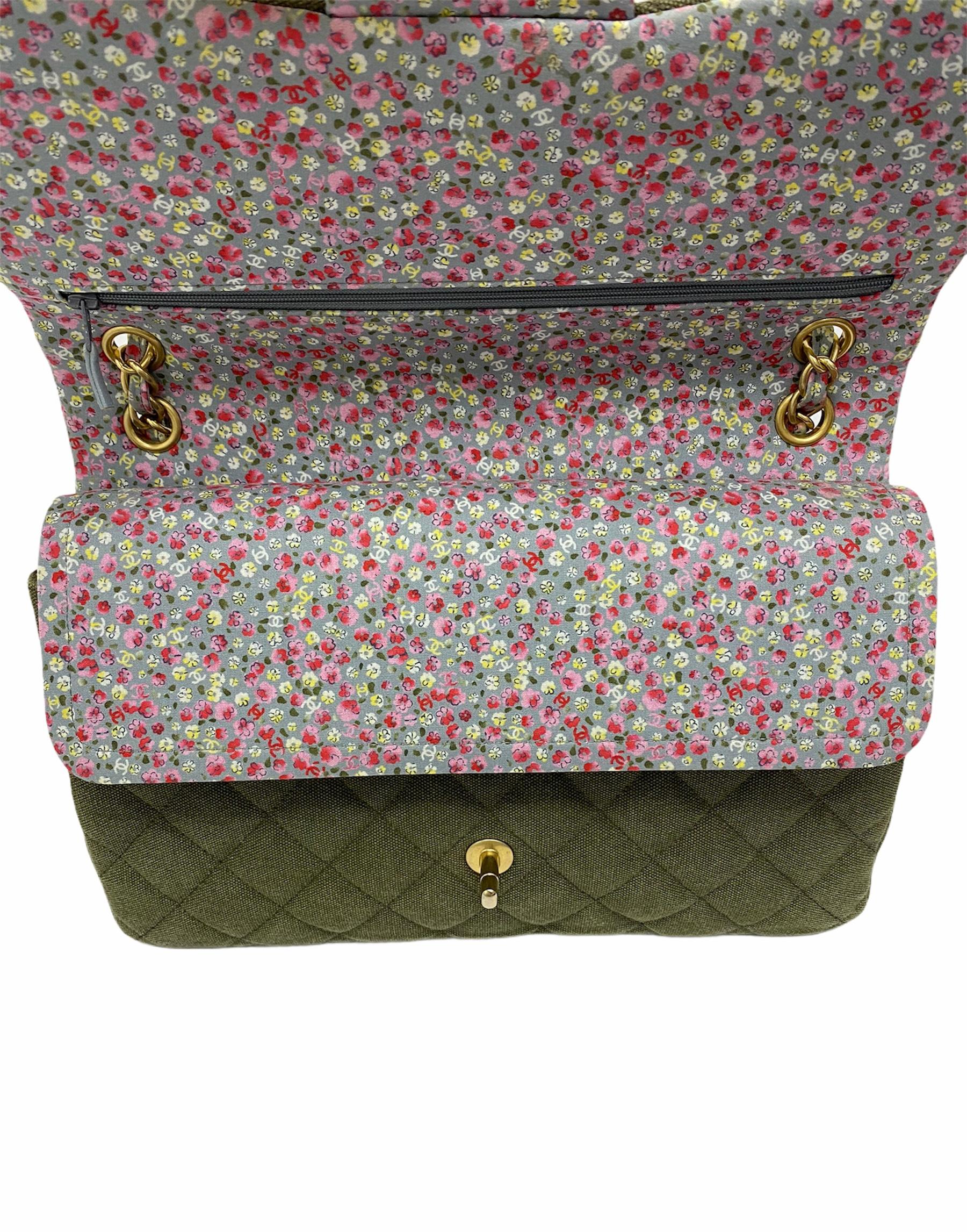 Chanel Grün Fabbric Jumbo Kuba Tasche (Schwarz)