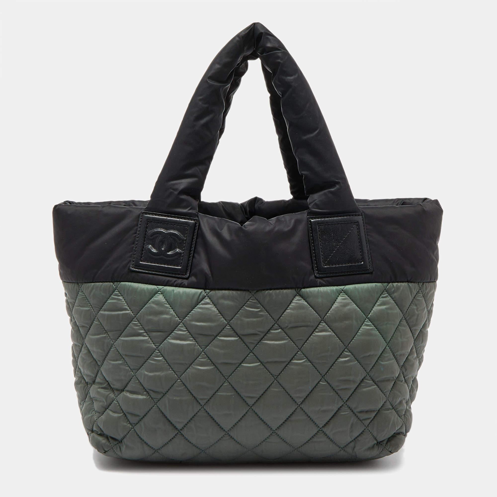 Chanel Green/Grey Quilted Nylon Coco Cocoon Tote In Good Condition In Dubai, Al Qouz 2