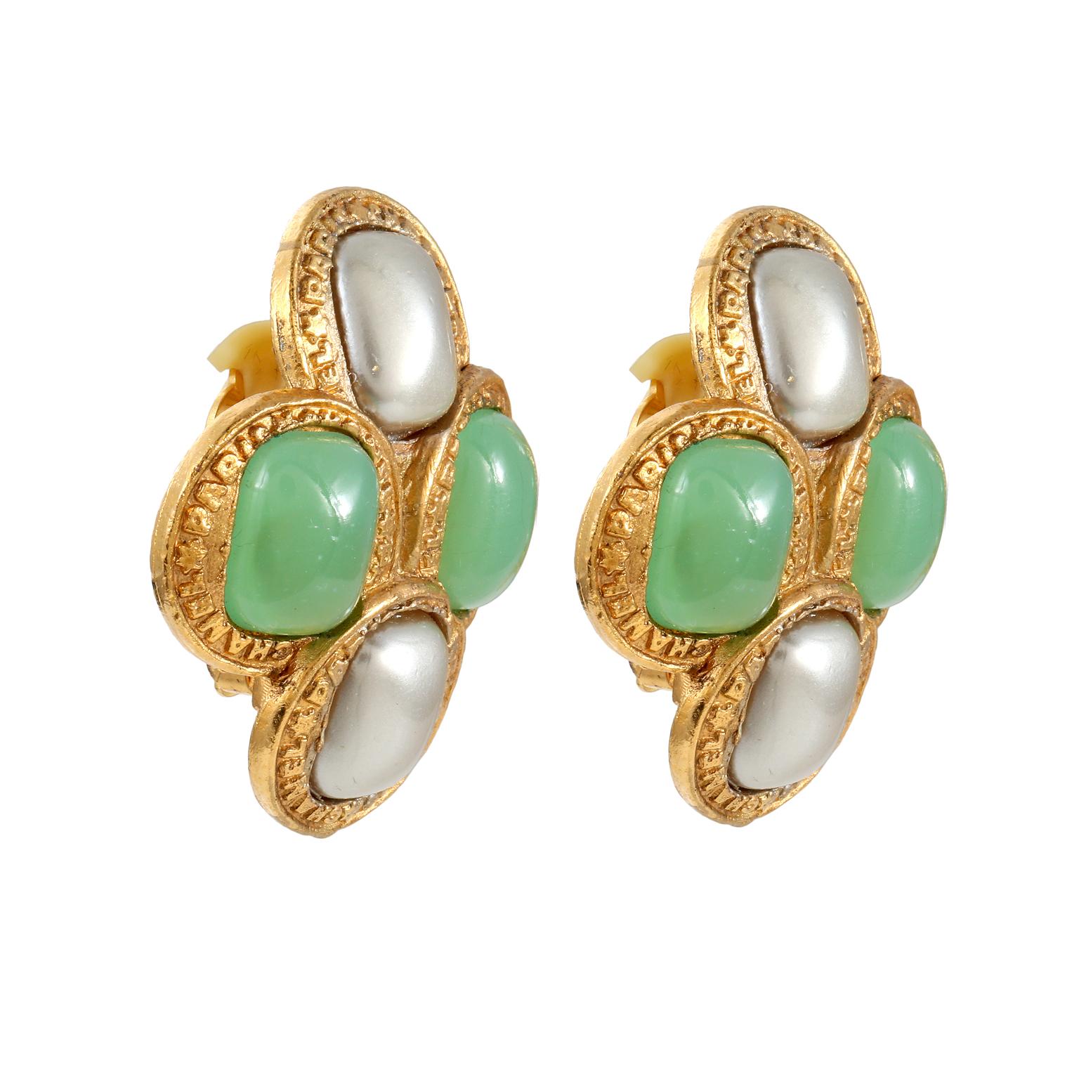 chanel silver pearl earrings