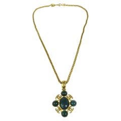 Chanel Green Gripoix Gold Charm Logo Camellia Evening Drop Link Chain Necklace Chanel Green Gripoix Gold Charm Logo Camellia Evening Drop Link Chain Necklace