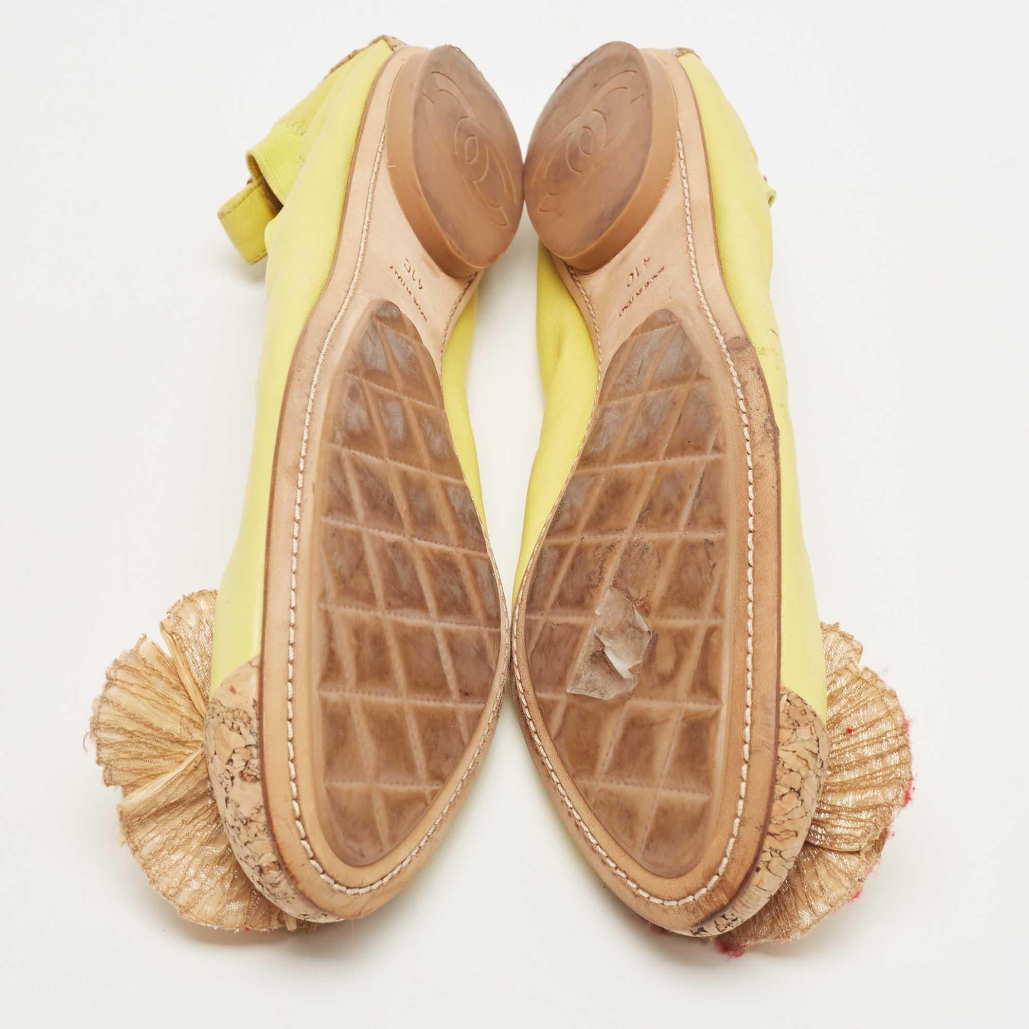Chanel Green Leather and Cork Camellia Ballet Flats Size 41 For Sale 1