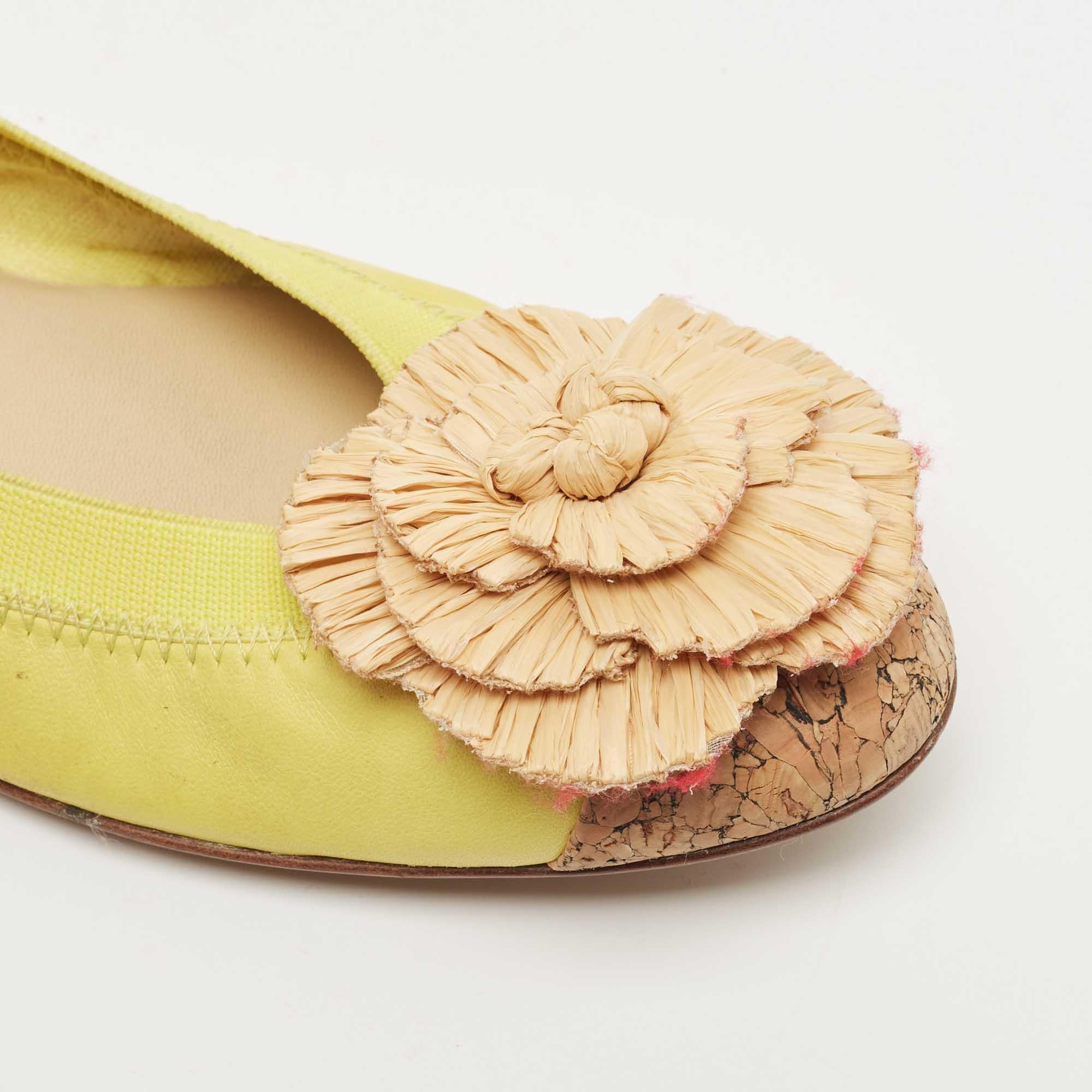 Chanel Green Leather and Cork Camellia Ballet Flats Size 41 For Sale 3