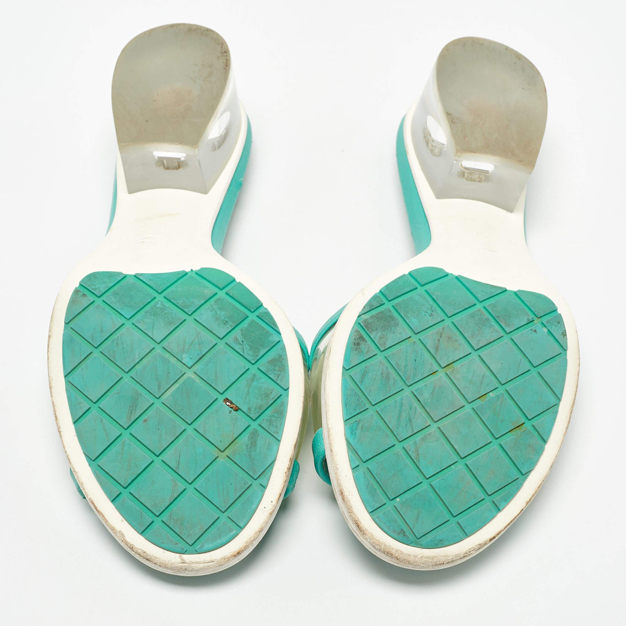 Chanel Green Leather and PVC CC Slide Sandals 3
