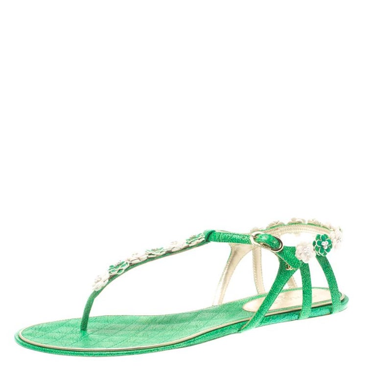 Chanel Green Leather CC Camellia Thong Flat Sandals Size 40 For Sale at ...