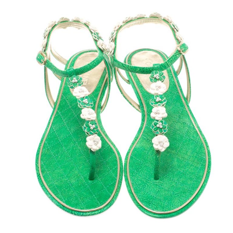 Chanel Green Leather CC Camellia Thong Flat Sandals Size 40 at 1stDibs ...