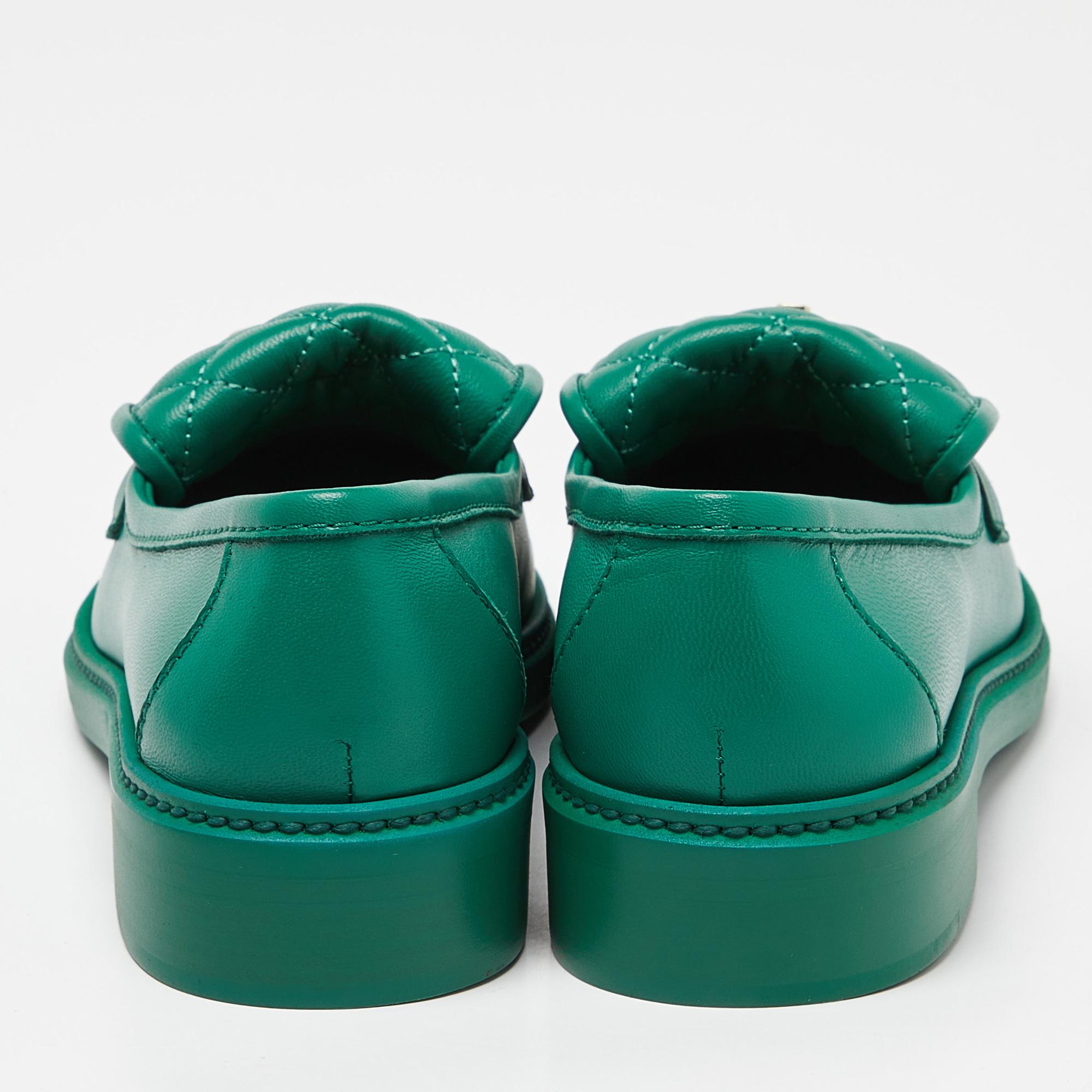 Chanel Green Leather CC Interlocking Loafers Size 37.5 2
