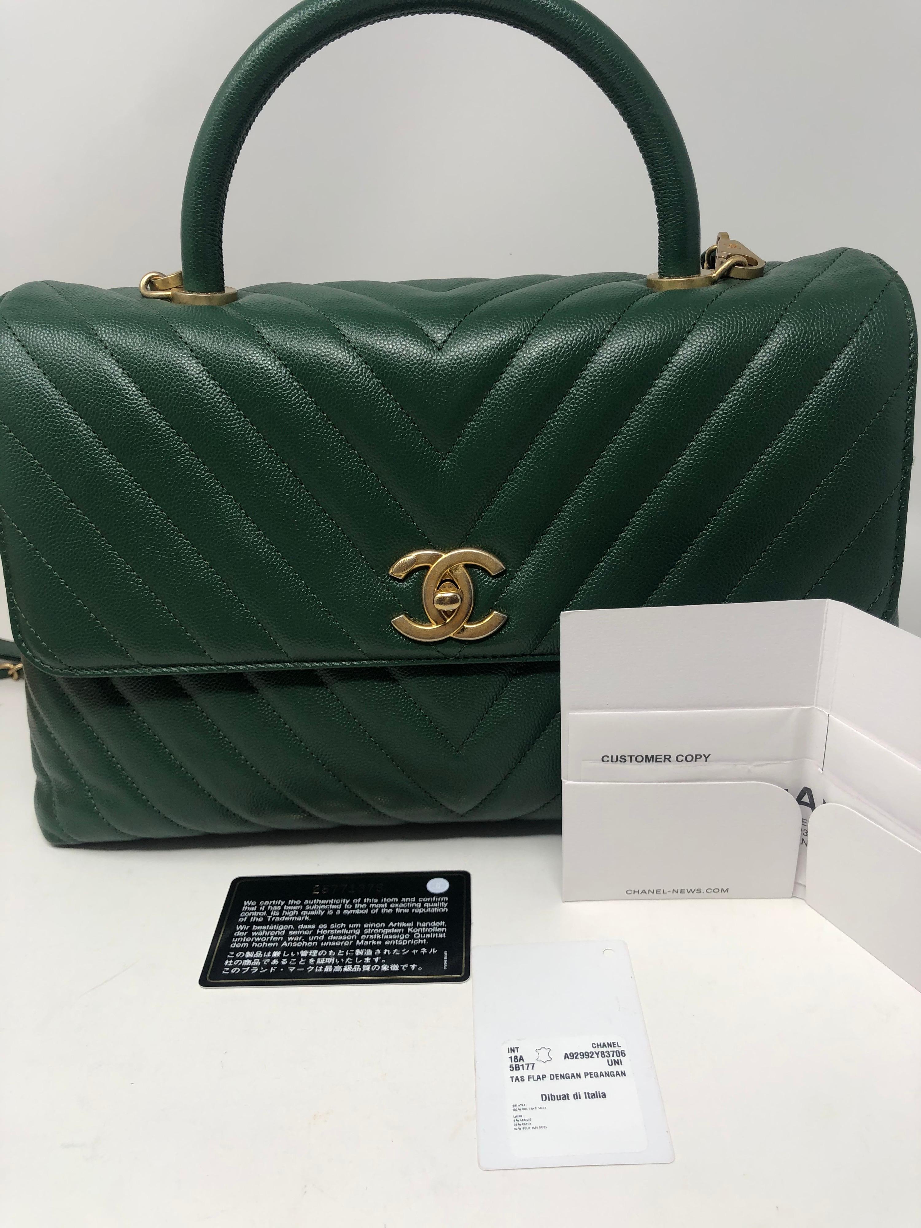 Chanel Green Leather Chevron Coco Handle Bag 3