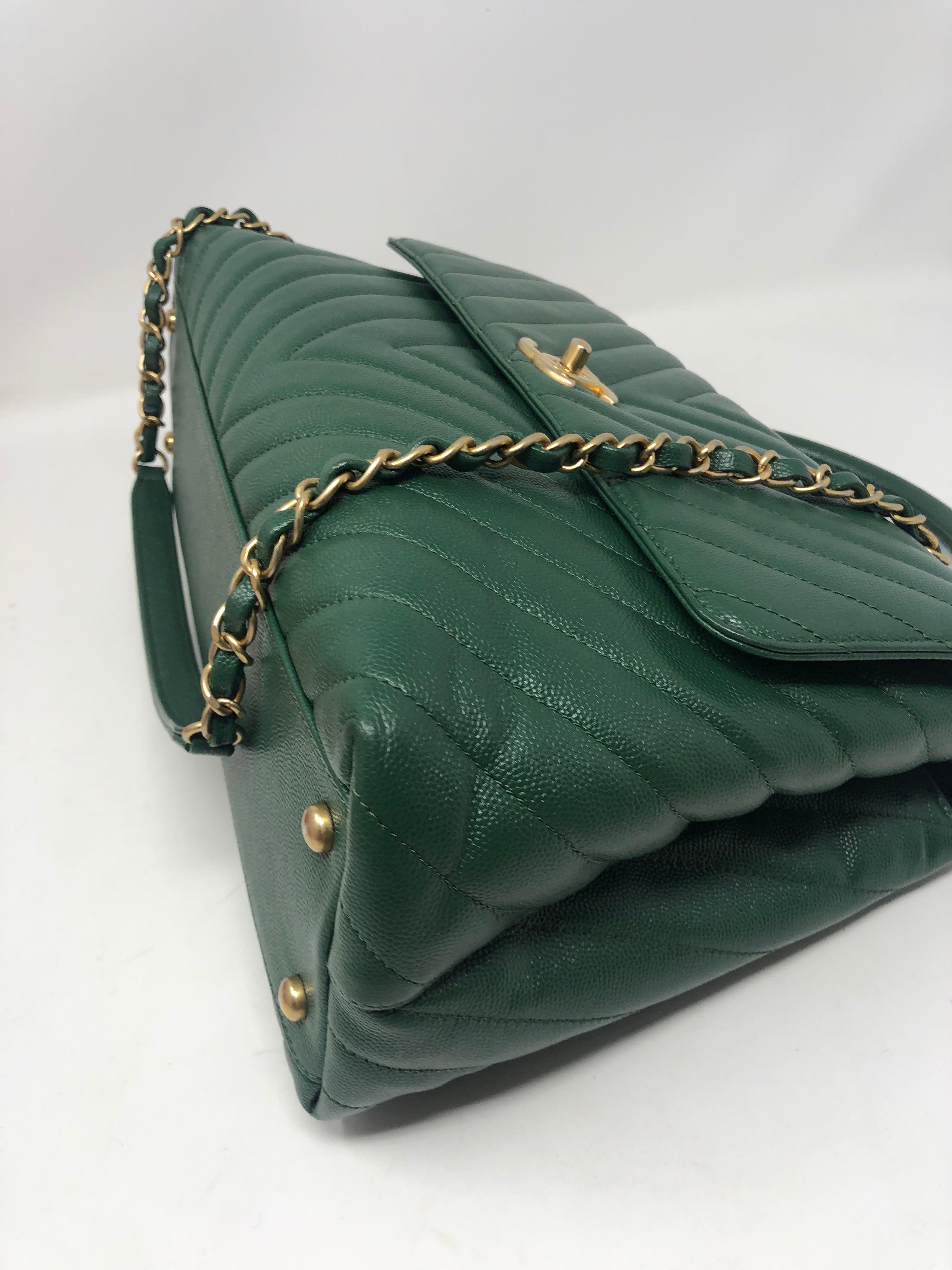 Chanel Green Leather Chevron Coco Handle Bag  9