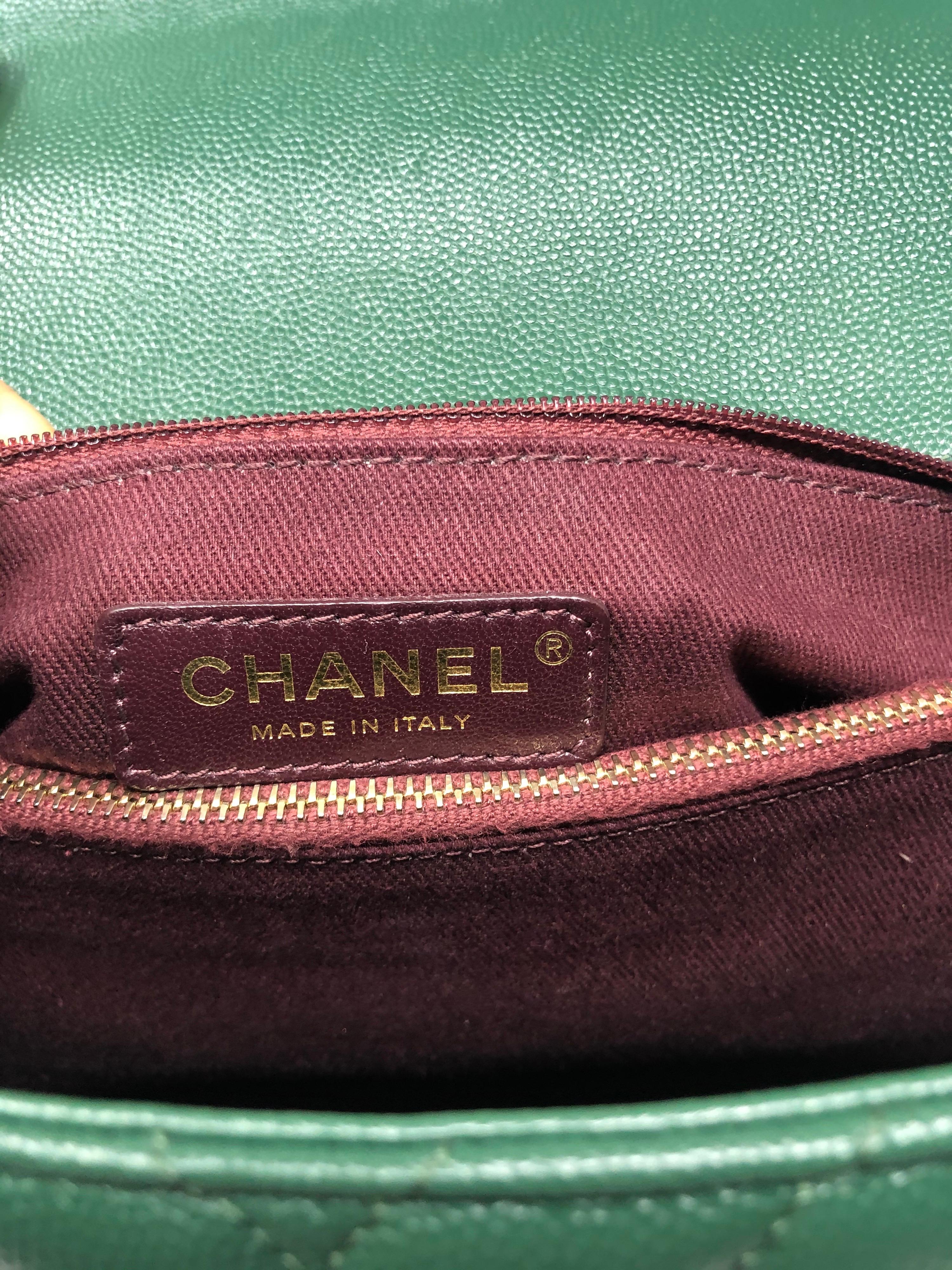 Women's or Men's Chanel Green Leather Chevron Coco Handle Bag 