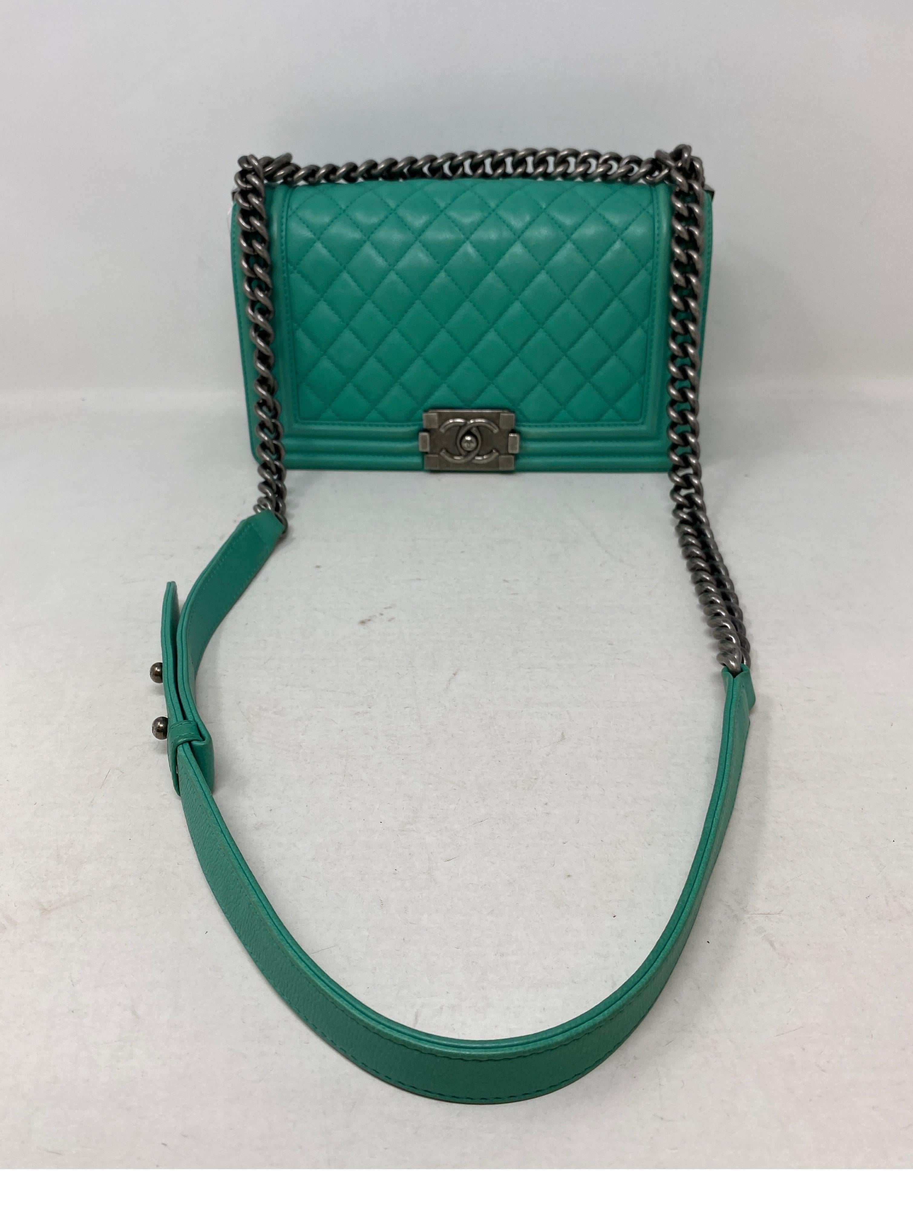 Chanel Green Medium Boy Bag 8