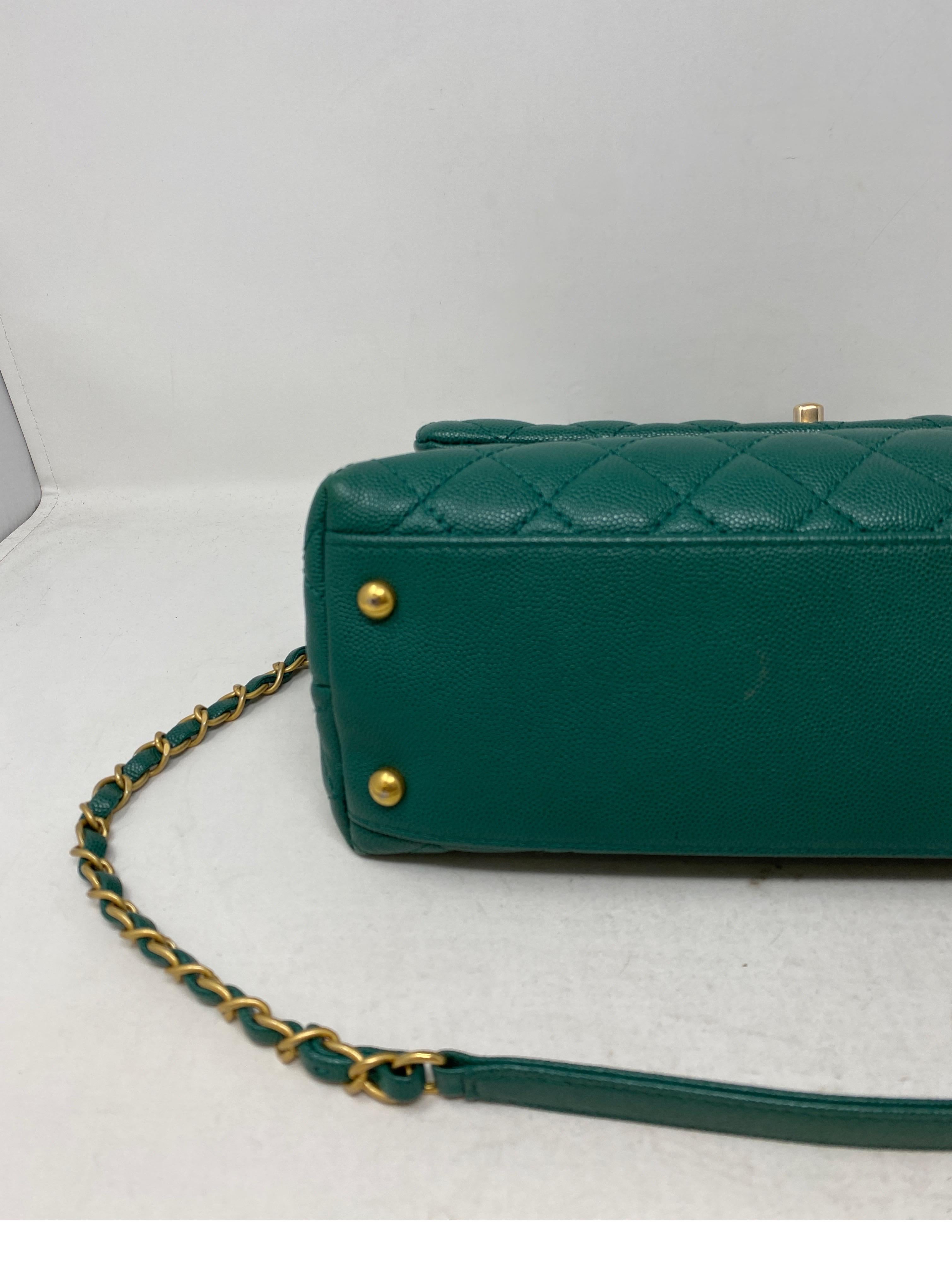 Chanel Green Medium Coco Handle Bag  In Good Condition In Athens, GA