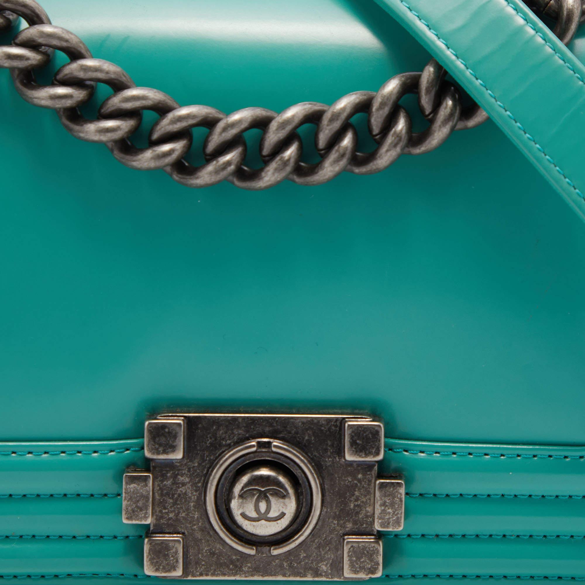 Chanel Green Patent Leather Small Boy Flap Bag For Sale at 1stDibs