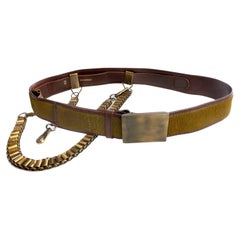 Ceinture de défilé Chanel en poils de poney verts et chaînes drapées