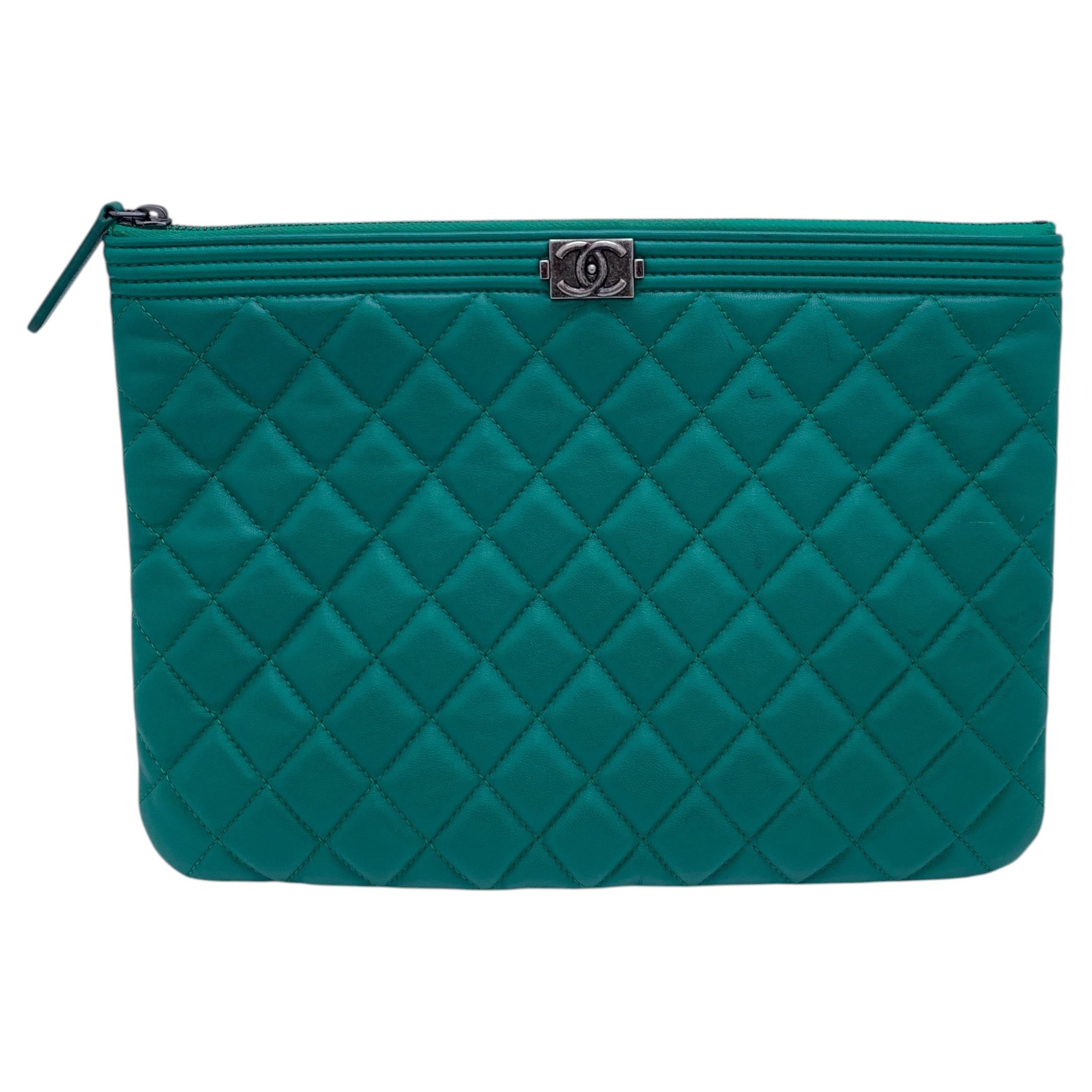 Chanel Green Quilted Calfskin Boy O-Case Pouch Ruthenium Hardware For Sale