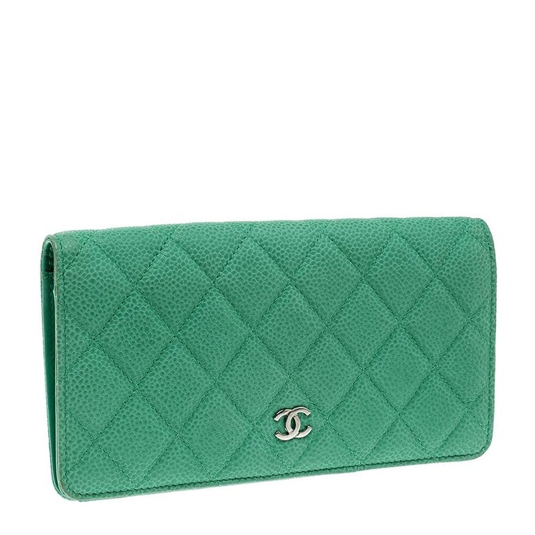 Chanel Green Quilted Caviar Leather Classic Bi-Fold Wallet