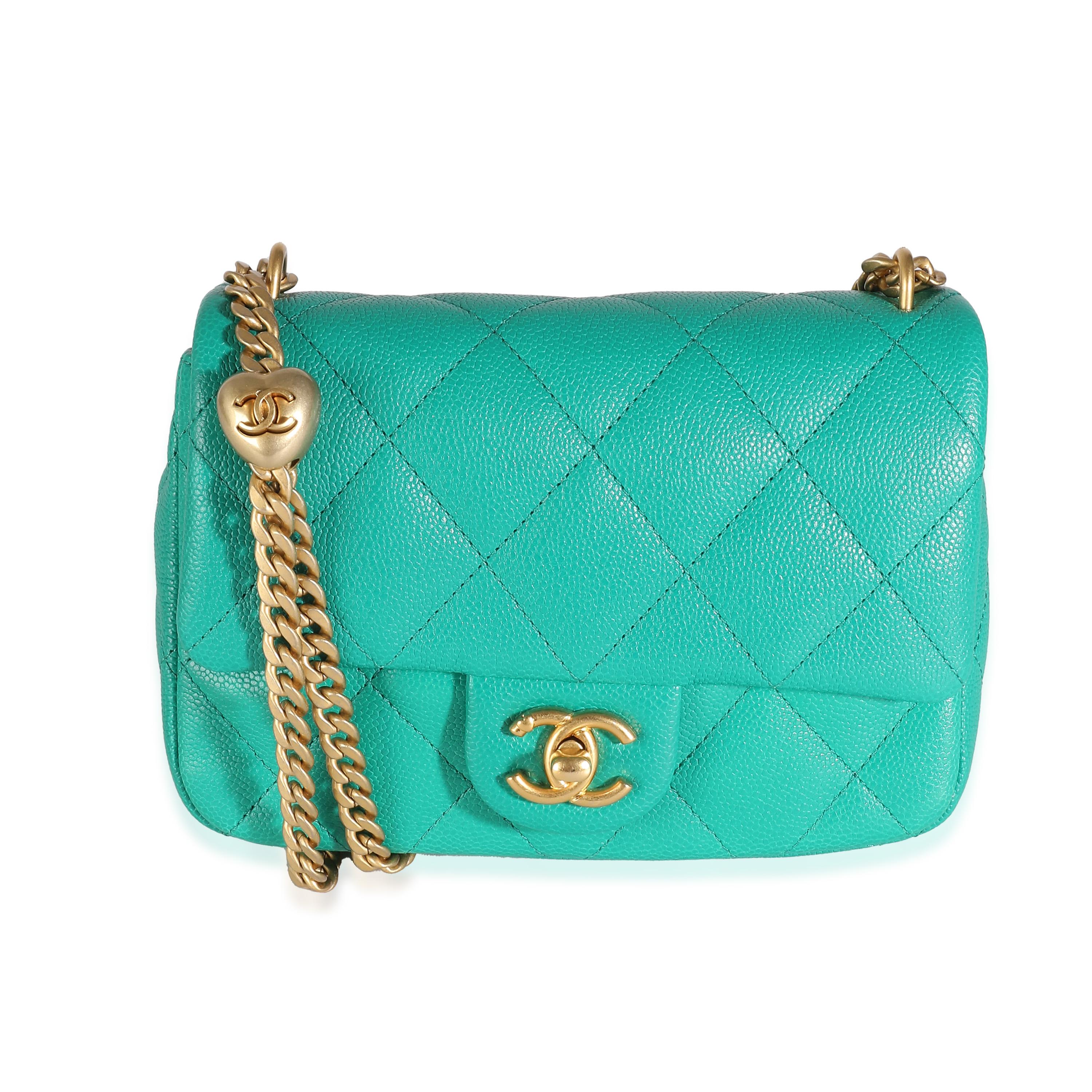 Chanel Green Quilted Caviar Sweetheart Mini Flap Handbag In Excellent Condition For Sale In New York, NY