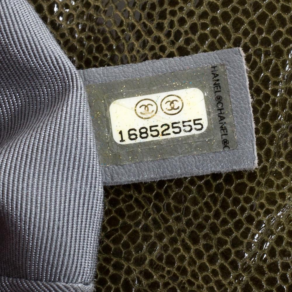 Chanel Grün gesteppt glasiert Kaviar Leder elastisch CC Maxi Klappe Tasche 6