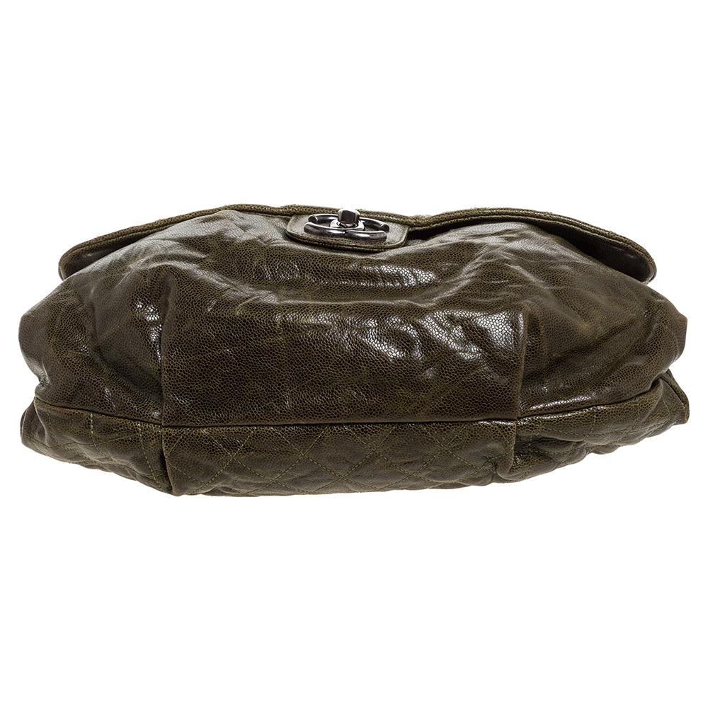 Chanel Grün gesteppt glasiert Kaviar Leder elastisch CC Maxi Klappe Tasche Damen