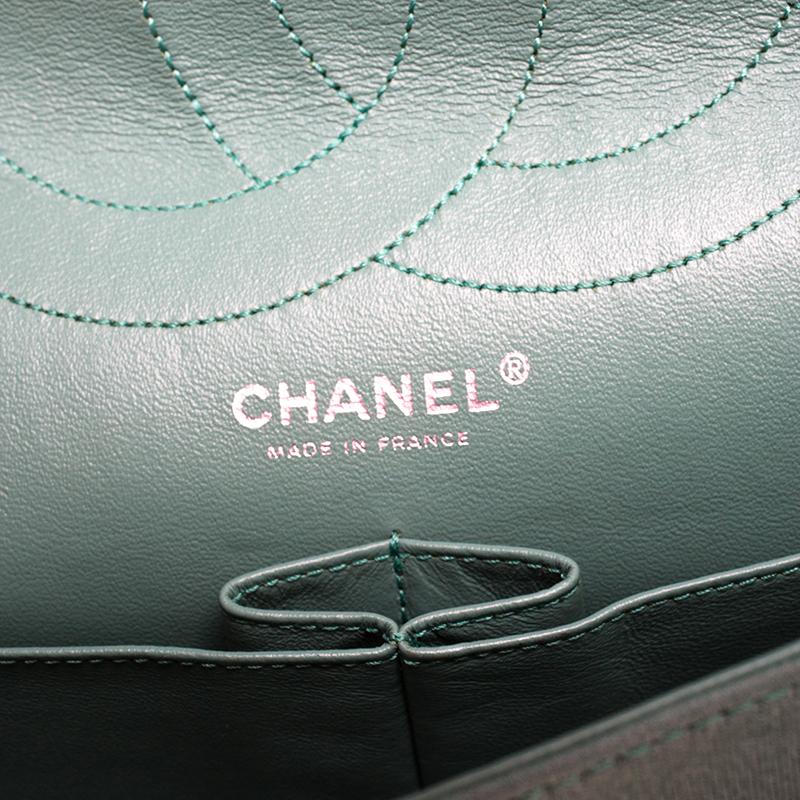 Chanel Green Quilted Jersey Reissue 2.55 Classic 227 Flap Bag In Good Condition In Dubai, Al Qouz 2