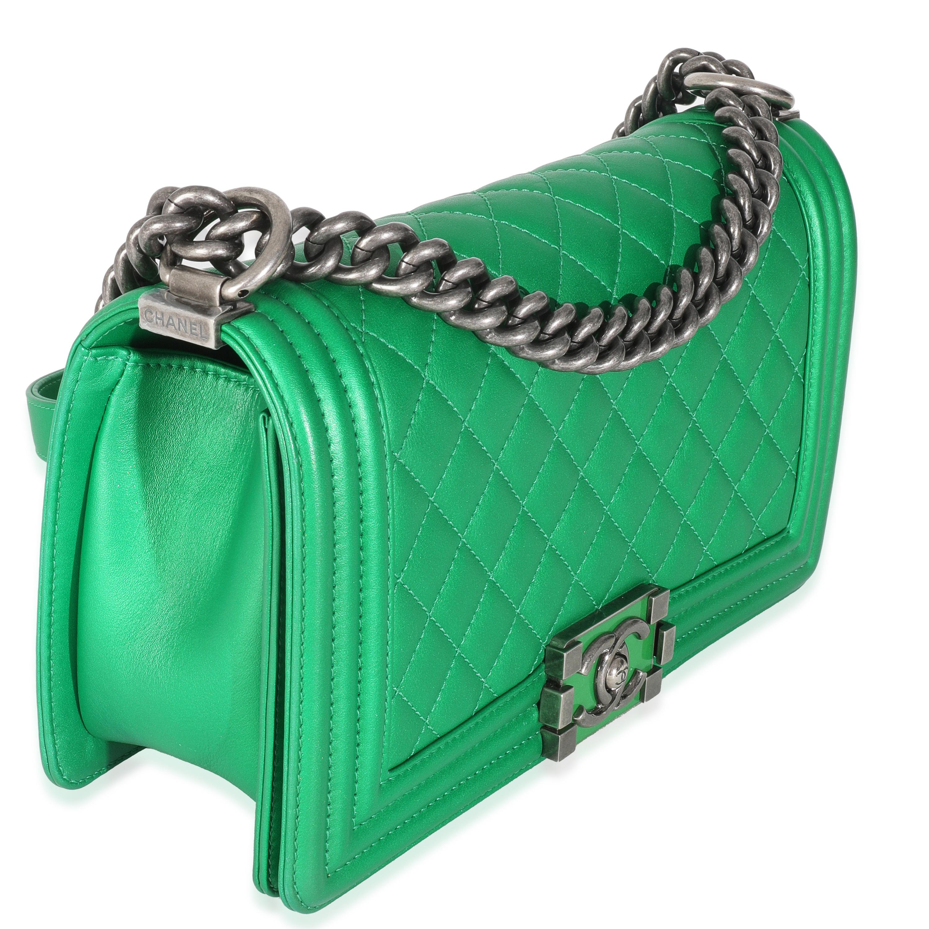 Vert Chanel Green Quilted Lambskin Enamel CC Old Medium Boy Bag en vente