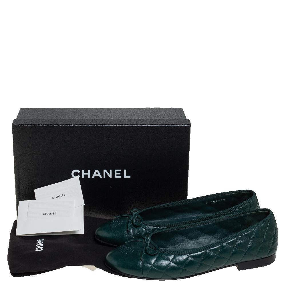 Chanel Green Quilted Leather Bow CC Cap Toe Ballet Flats Size 40.5 2