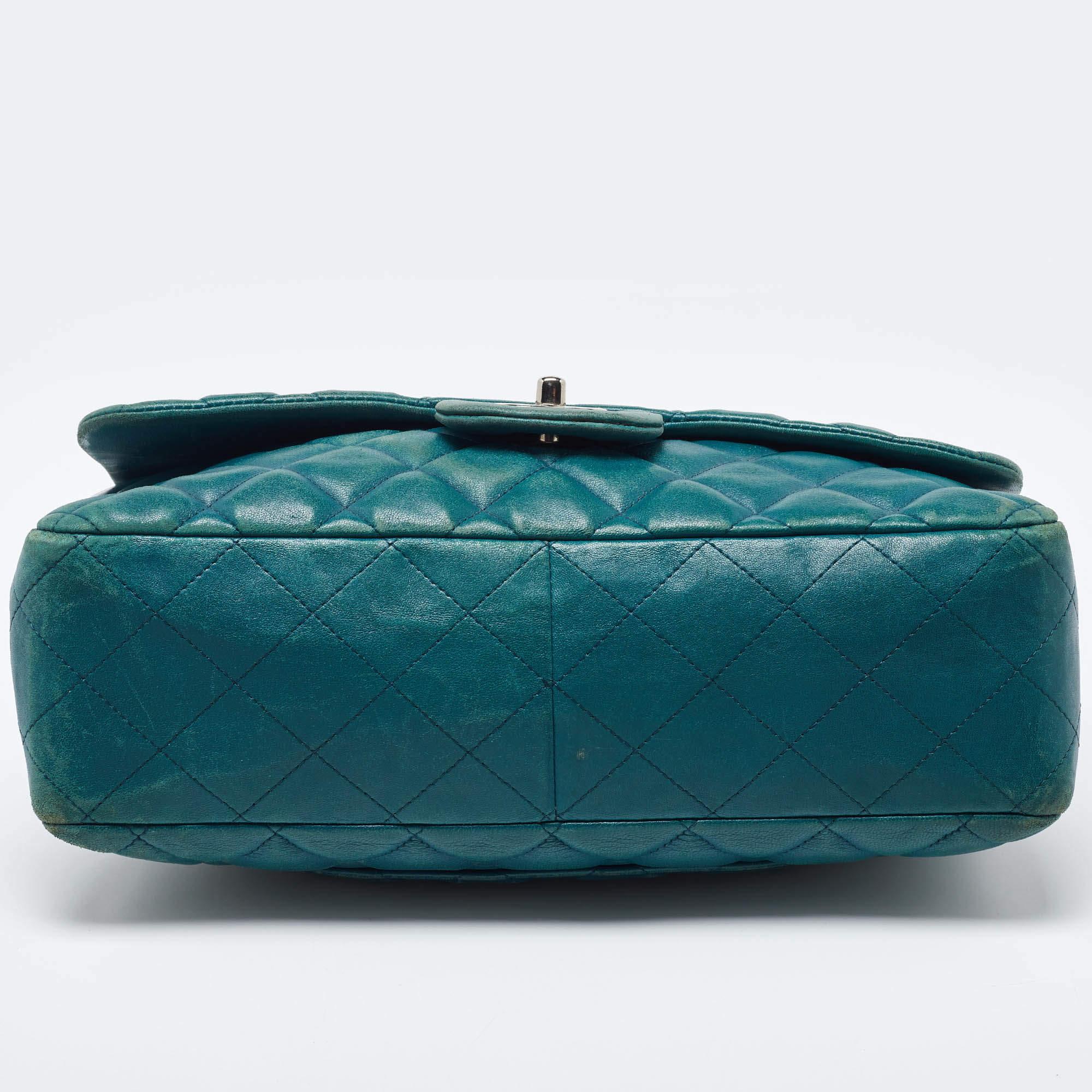 Chanel Green Quilted Leather Jumbo Classic Double Flap Bag For Sale 4