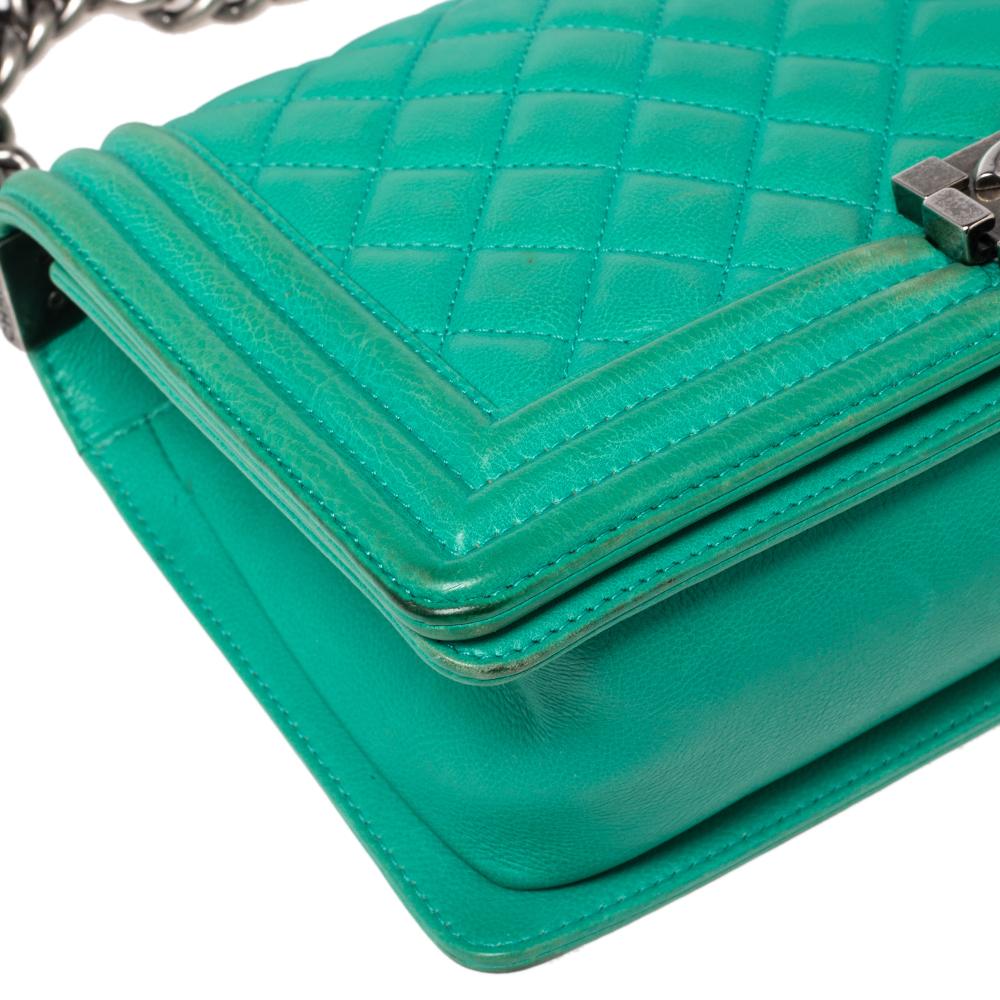 Chanel Green Quilted Leather Medium Boy Flap Bag 2