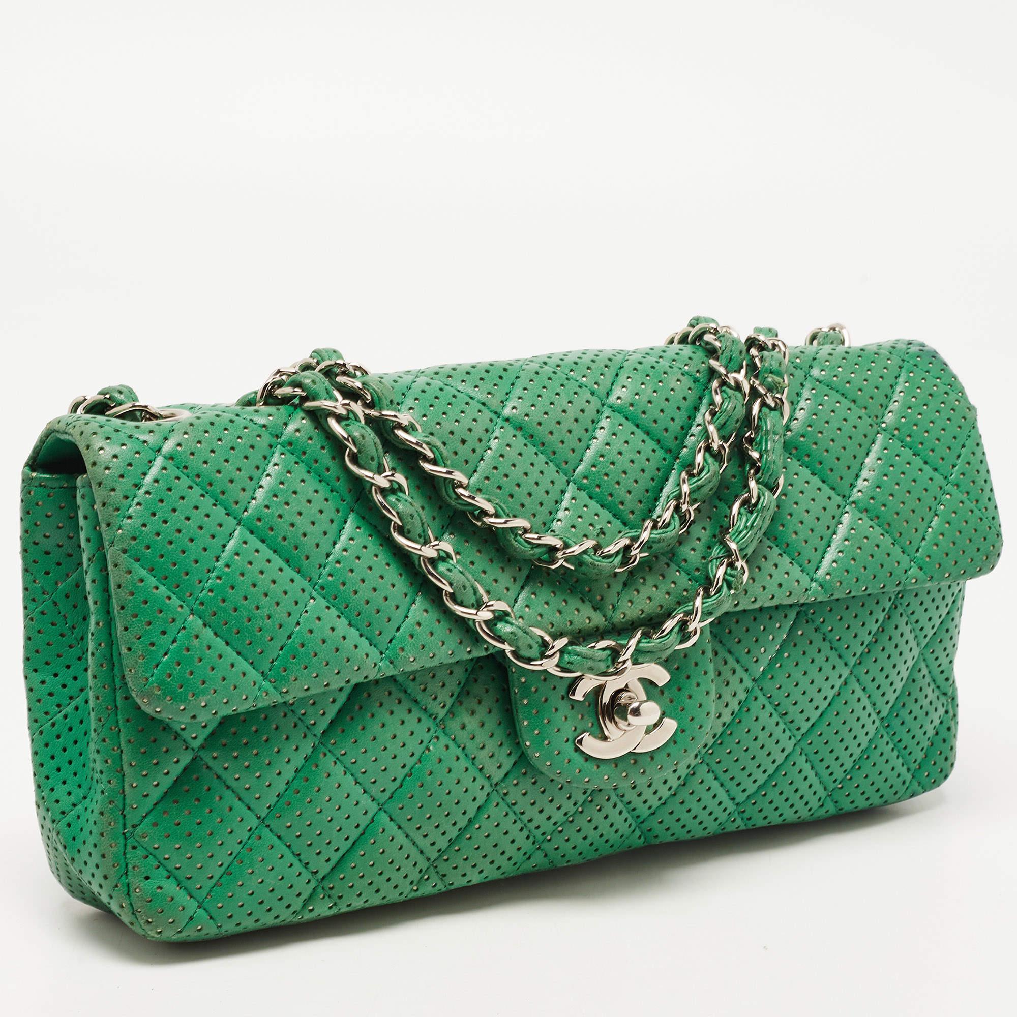 Chanel Green Quilted Perforated Leather East/West Classic Flap Bag In Good Condition In Dubai, Al Qouz 2