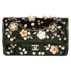 Chanel ricamo di perline verdi a fiori sera borsa media a tracolla Flap