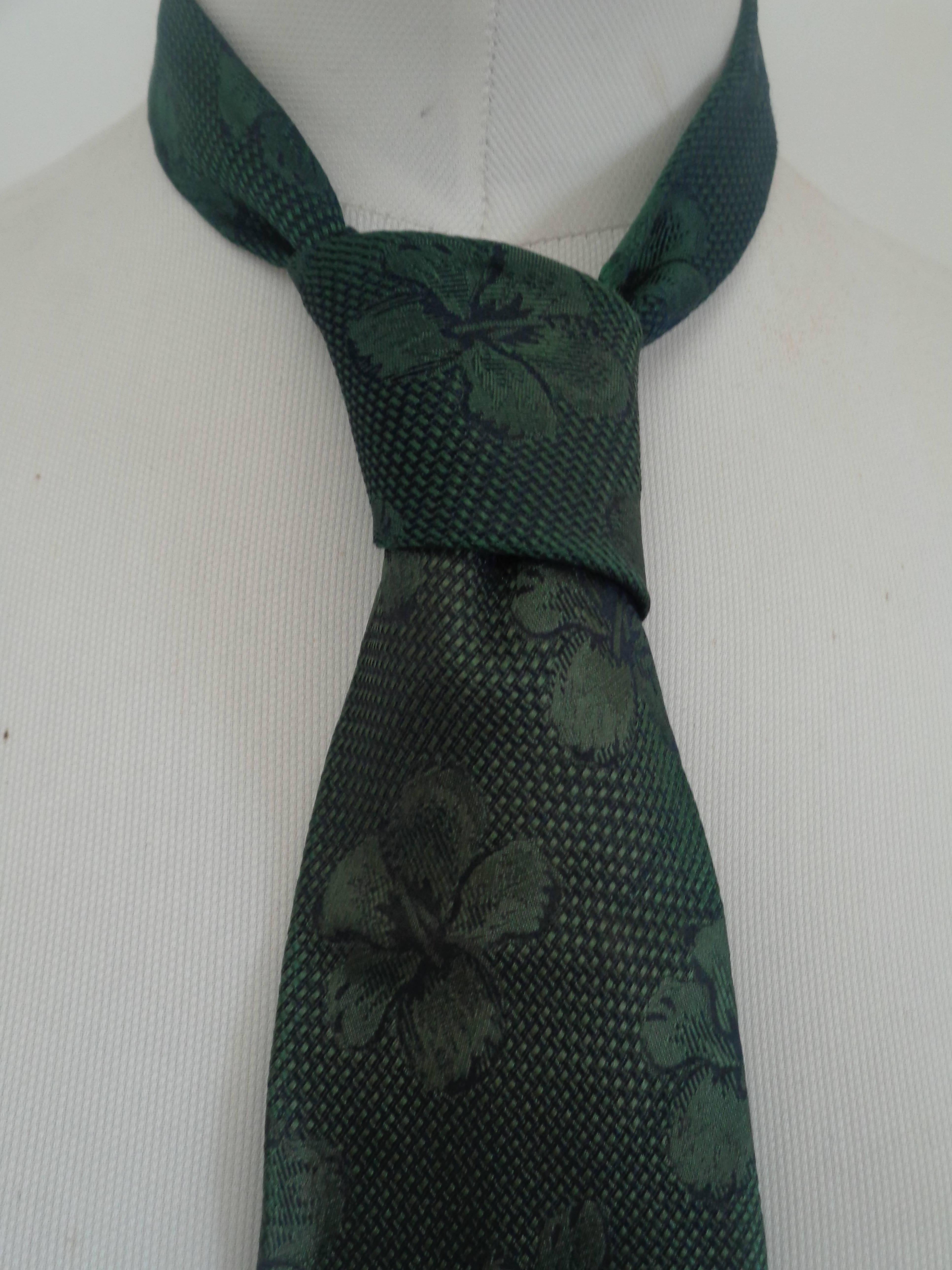 Black Chanel Green Silk Tie