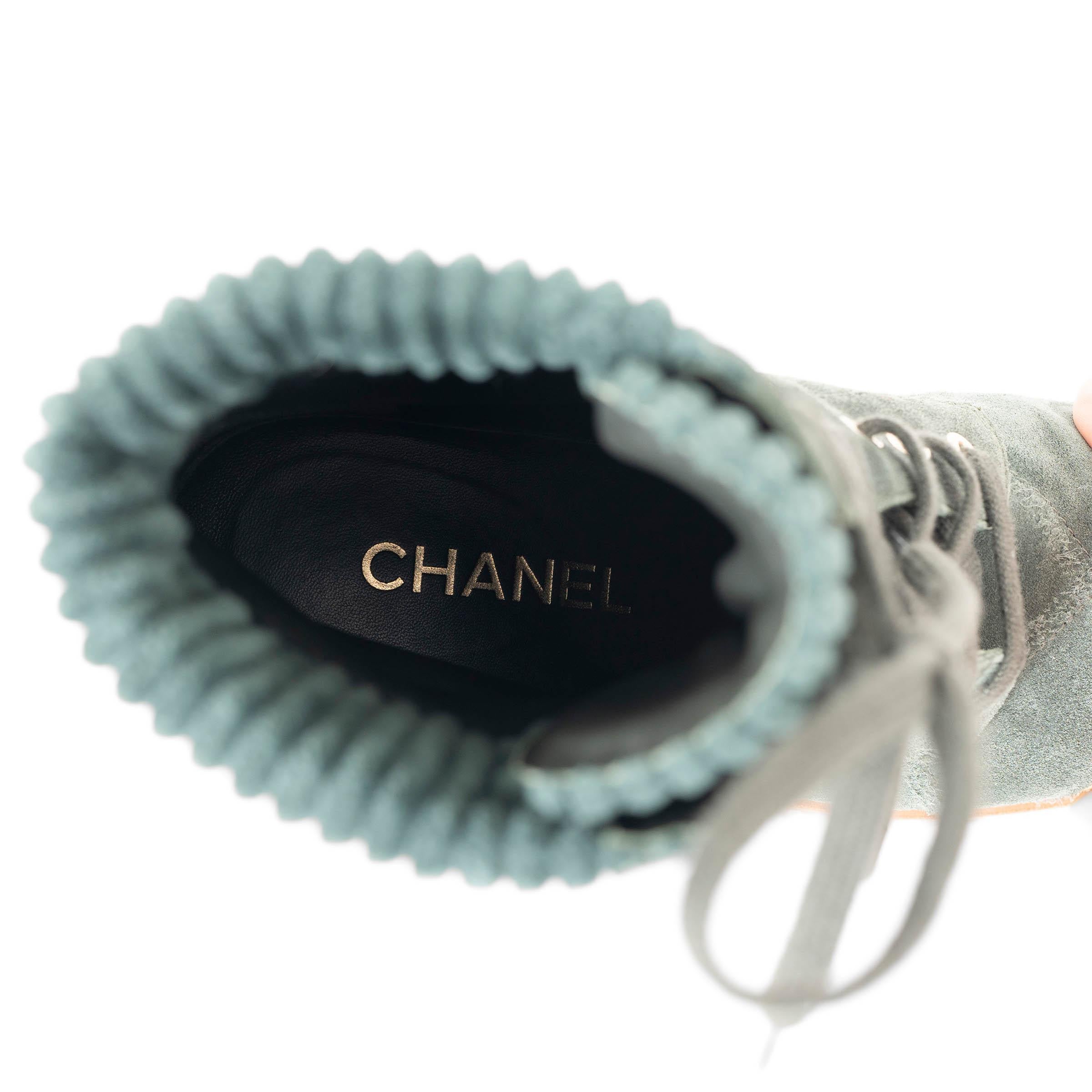 CHANEL green suede & gold leather 20B COMBAT Boots Shoes 37.5 4