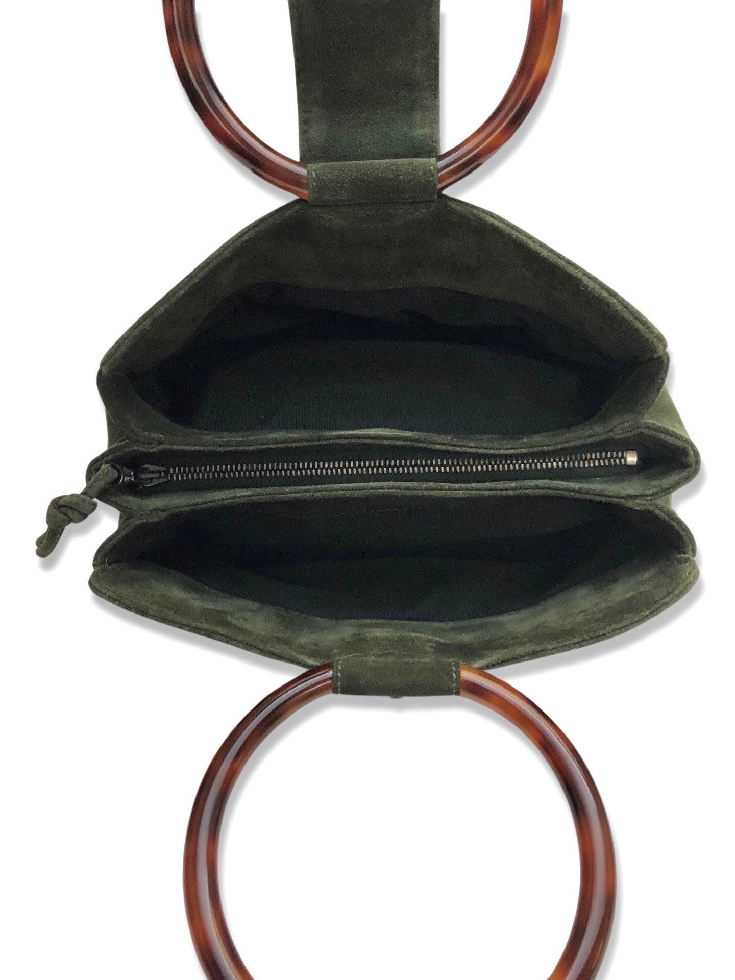 Noir Sac à main à poignée en daim vert et écailles de tortue de Chanel en vente