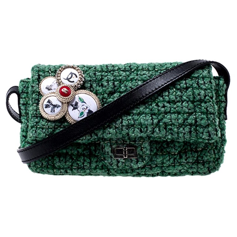 Chanel Green Tweed Reissue Crossbody Flap Bag with Brooch For Sale at
