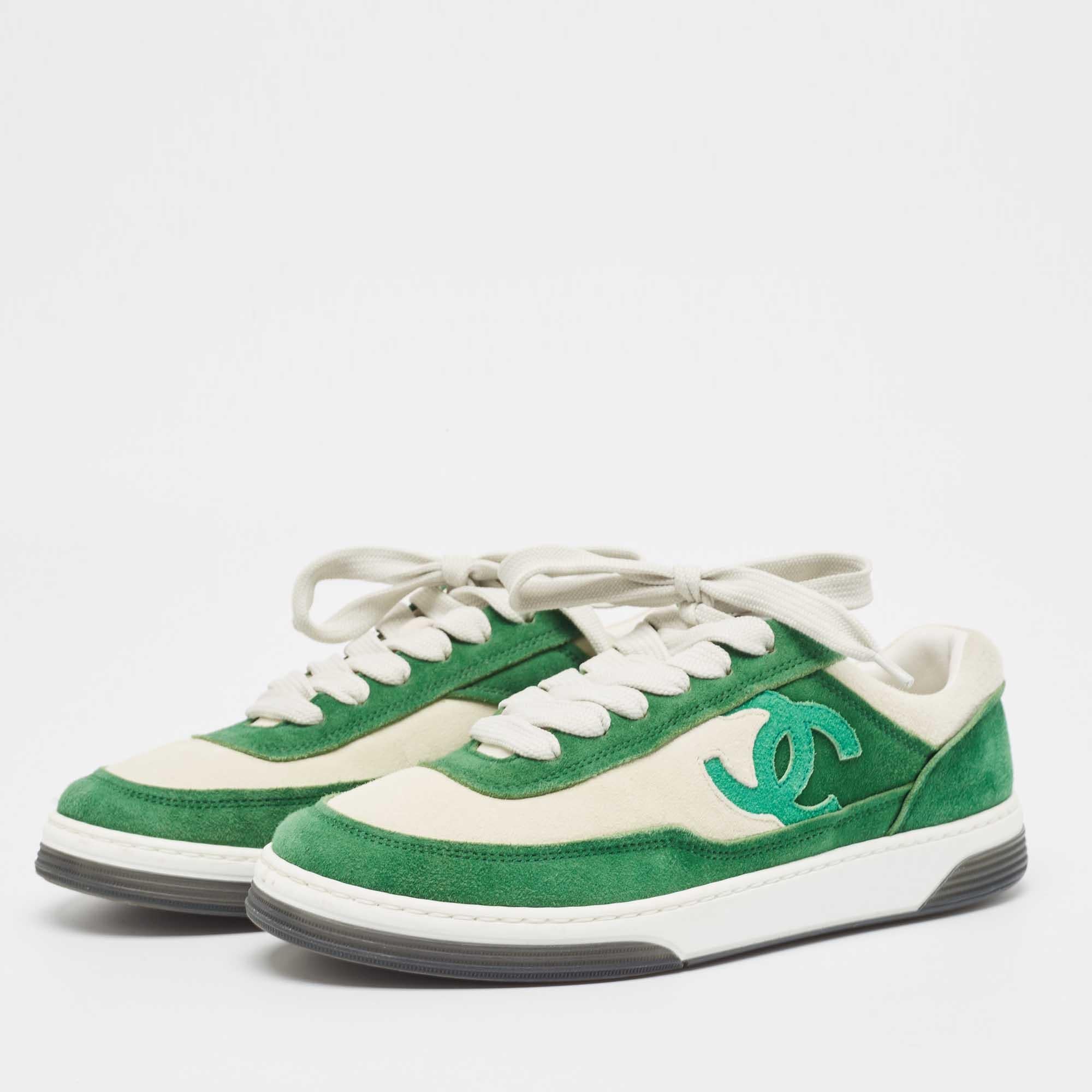 Women's Chanel Green/White Suede CC Low Top Sneakers Size 37 For Sale