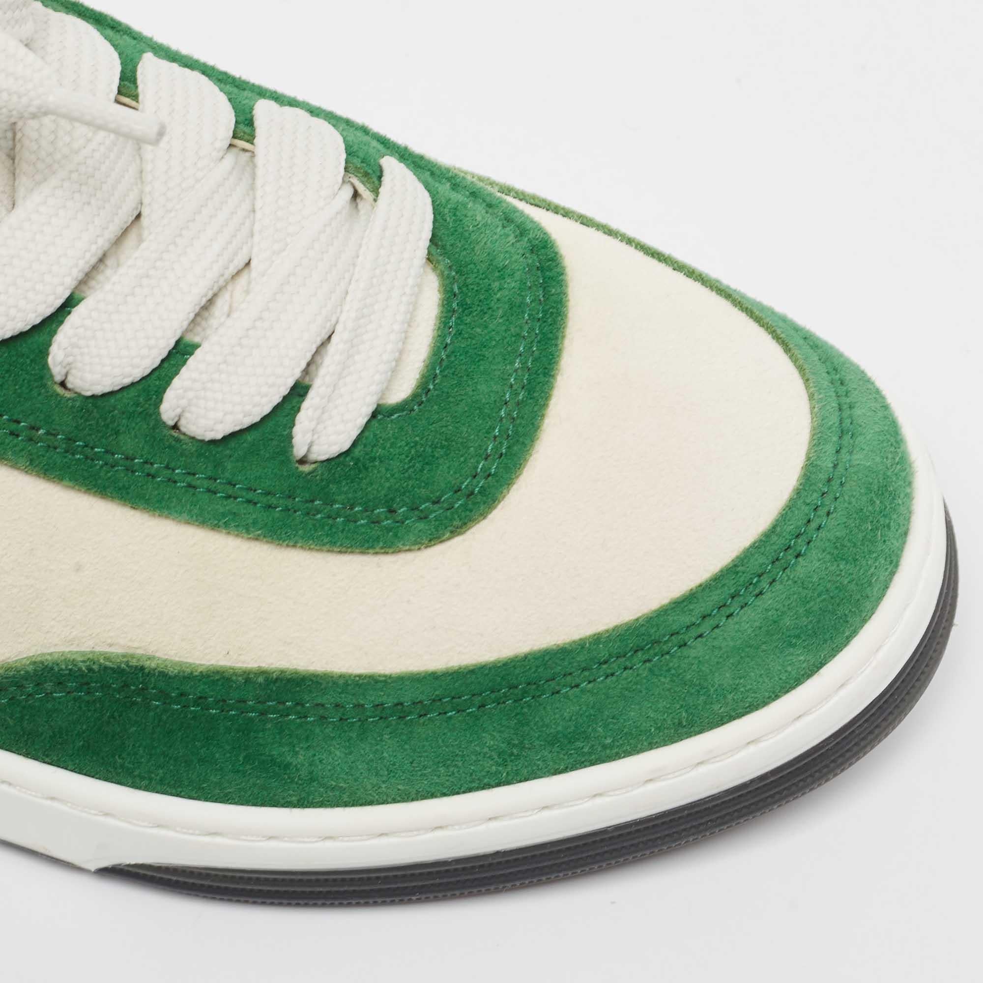 Chanel Green/White Suede CC Low Top Sneakers Size 37 For Sale 3