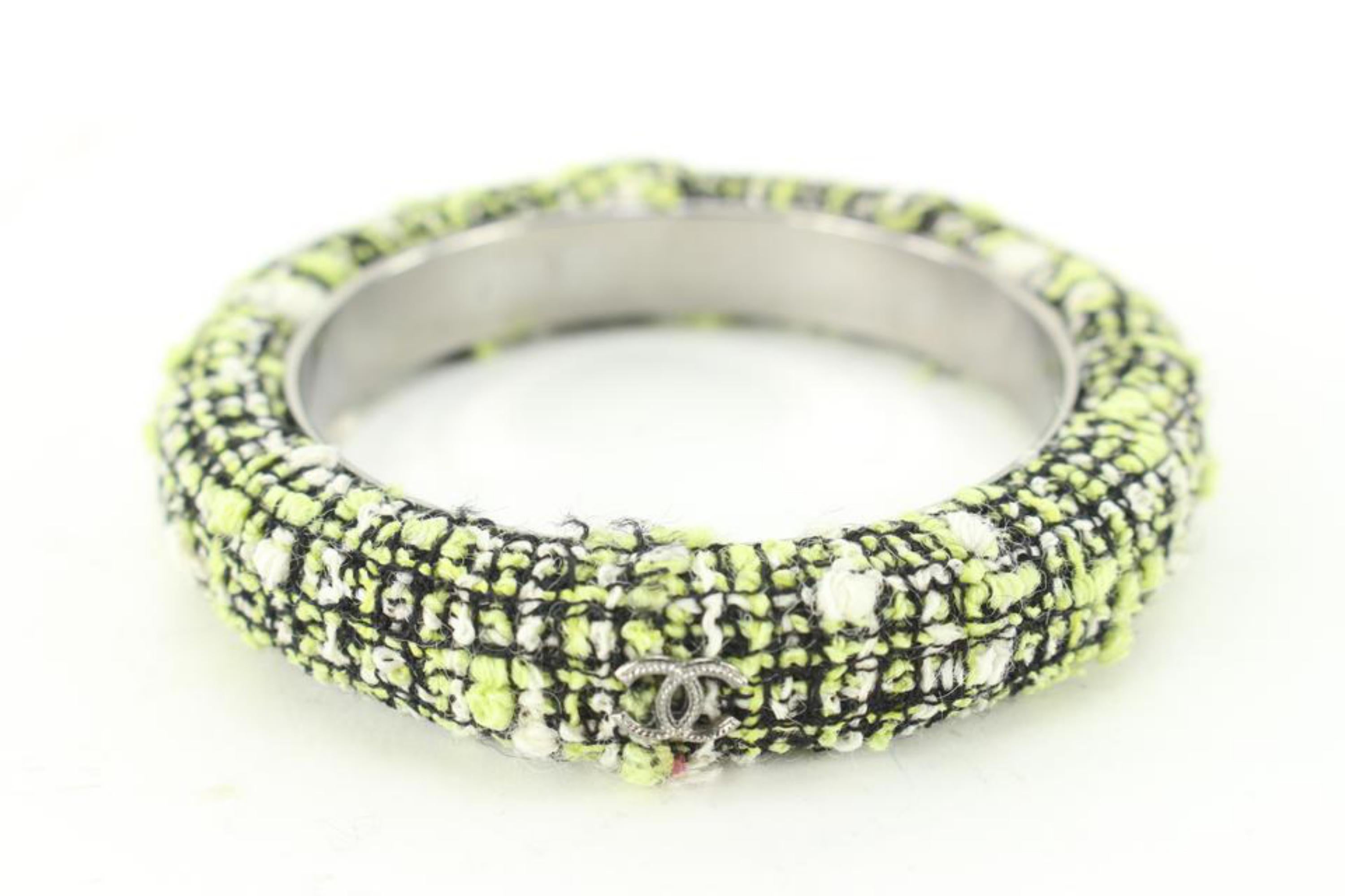 Chanel Bracelet jonc CC en tweed vert et noir 80cc711s en vente 7