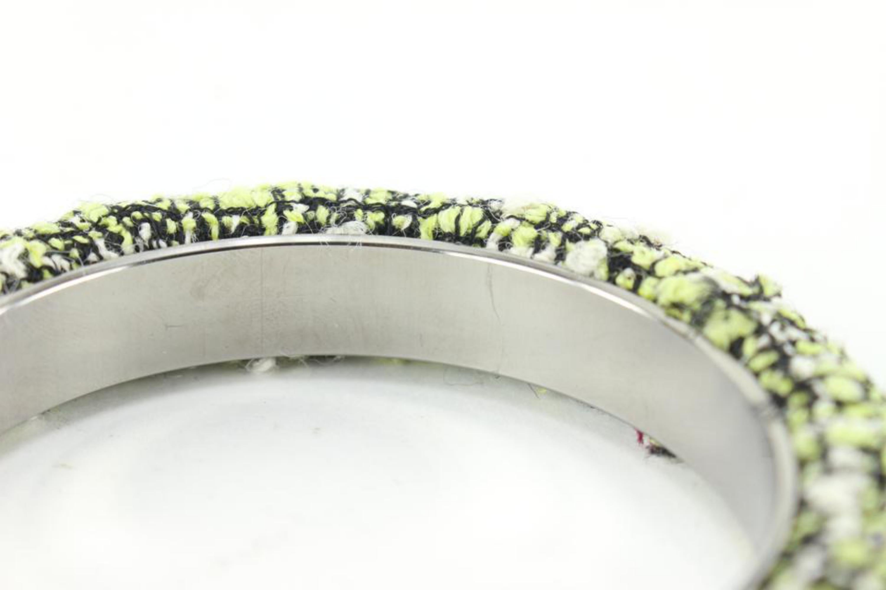 Chanel Green x Black Tweed CC Bangle Bracelet 80cc711s For Sale 2