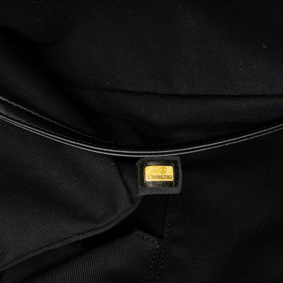 Chanel gris 2009 QUILTED TWEED & PATENT Tote Bag en vente 4