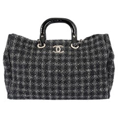 Chanel gris 2009 QUILTED TWEED & PATENT Tote Bag