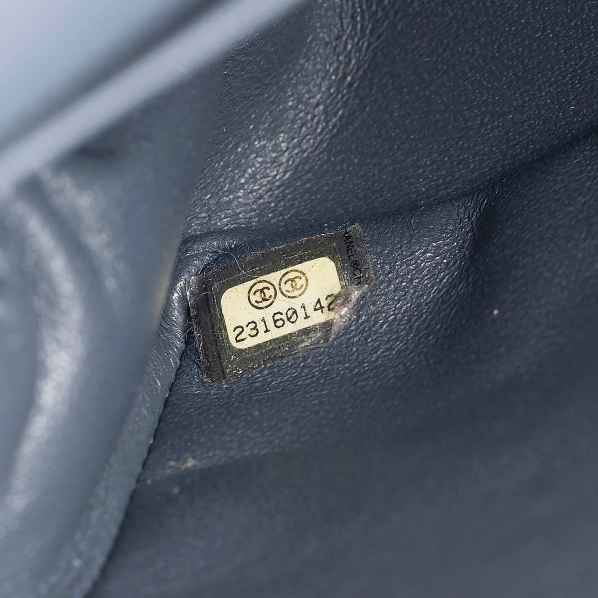 Chanel gris 2016 16A ROME 2.55 REISSUE 226 LARGE TWEED Sac à bandoulière à rabat en vente 6