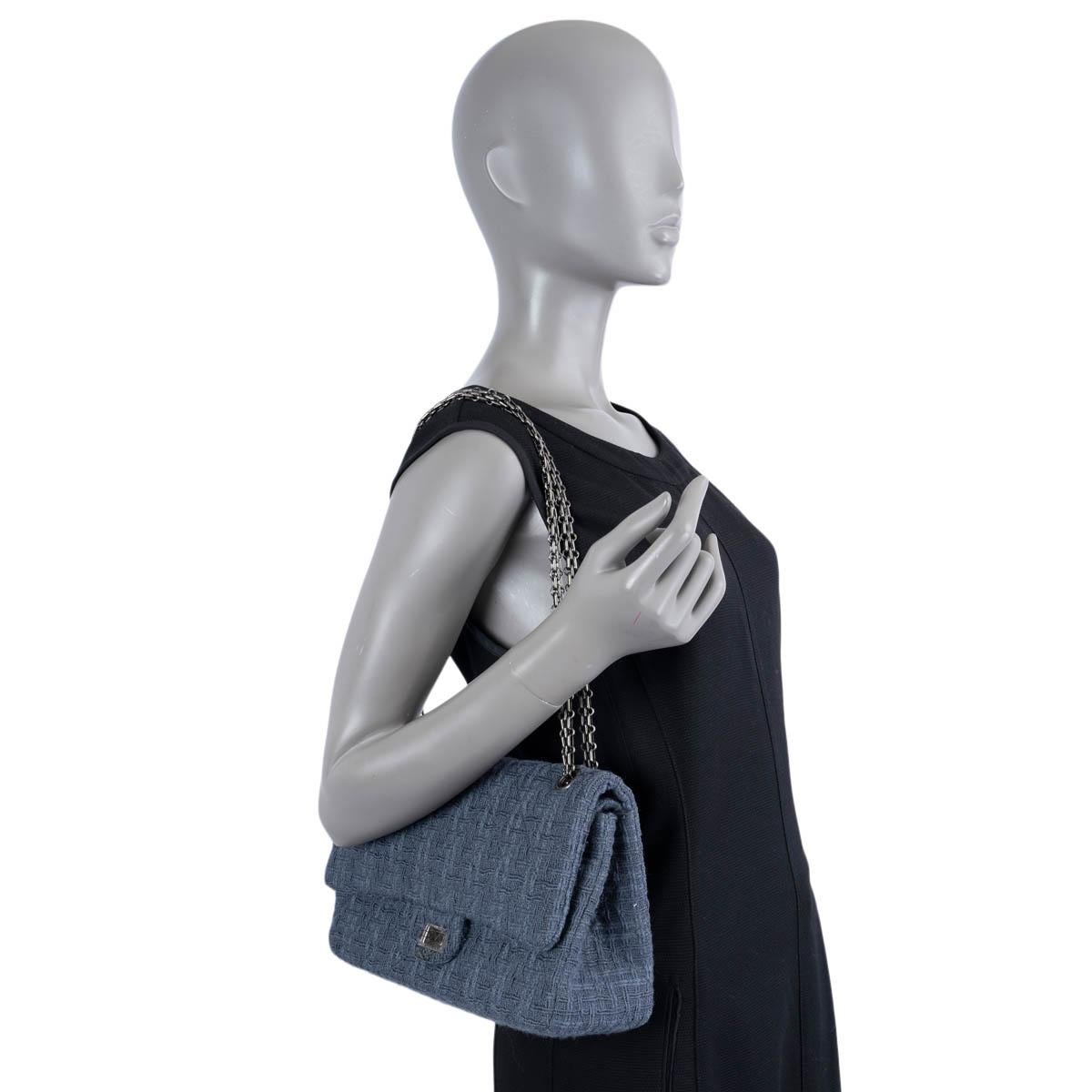 Chanel gris 2016 16A ROME 2.55 REISSUE 226 LARGE TWEED Sac à bandoulière à rabat en vente 7