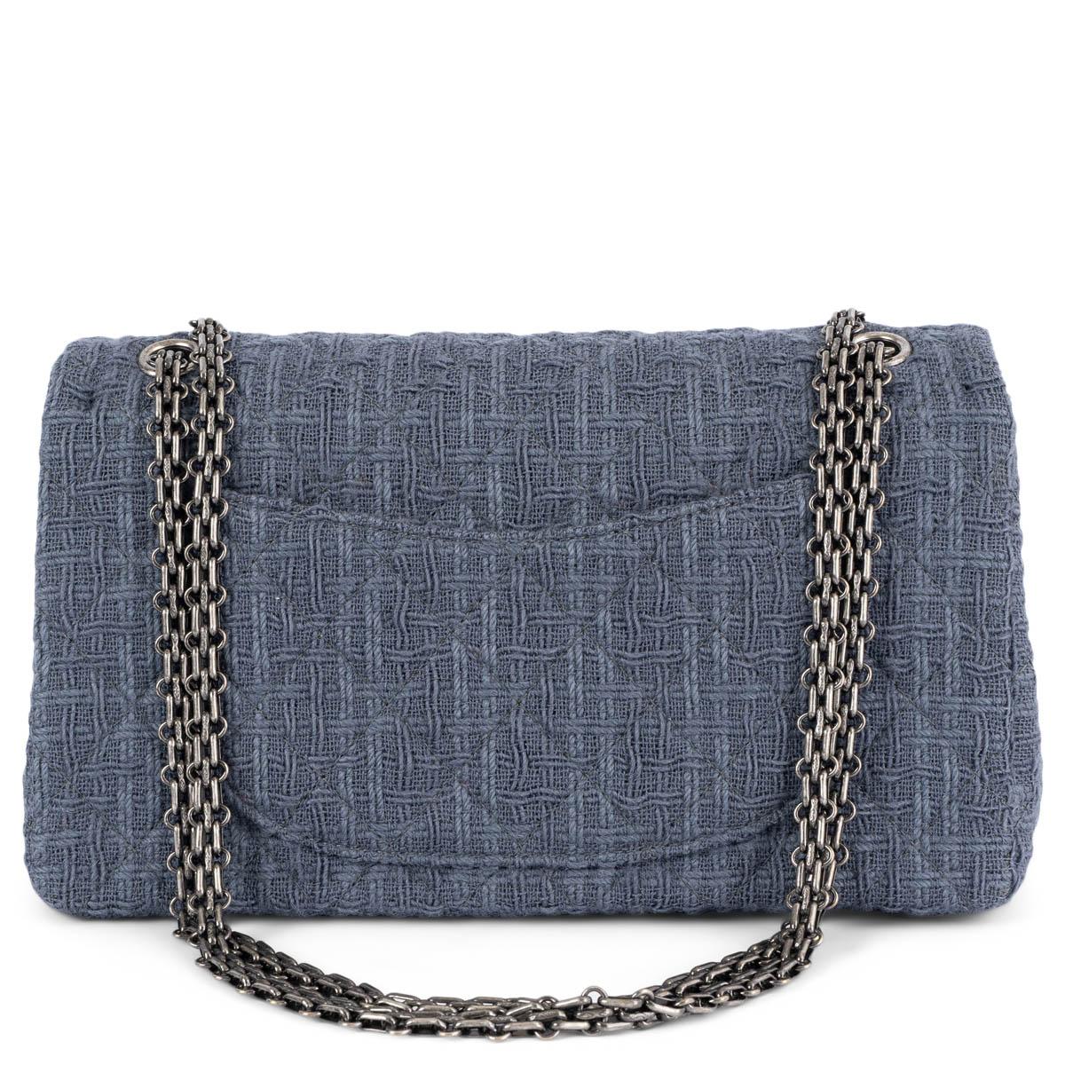 Chanel gris 2016 16A ROME 2.55 REISSUE 226 LARGE TWEED Sac à bandoulière à rabat État moyen - En vente à Zürich, CH